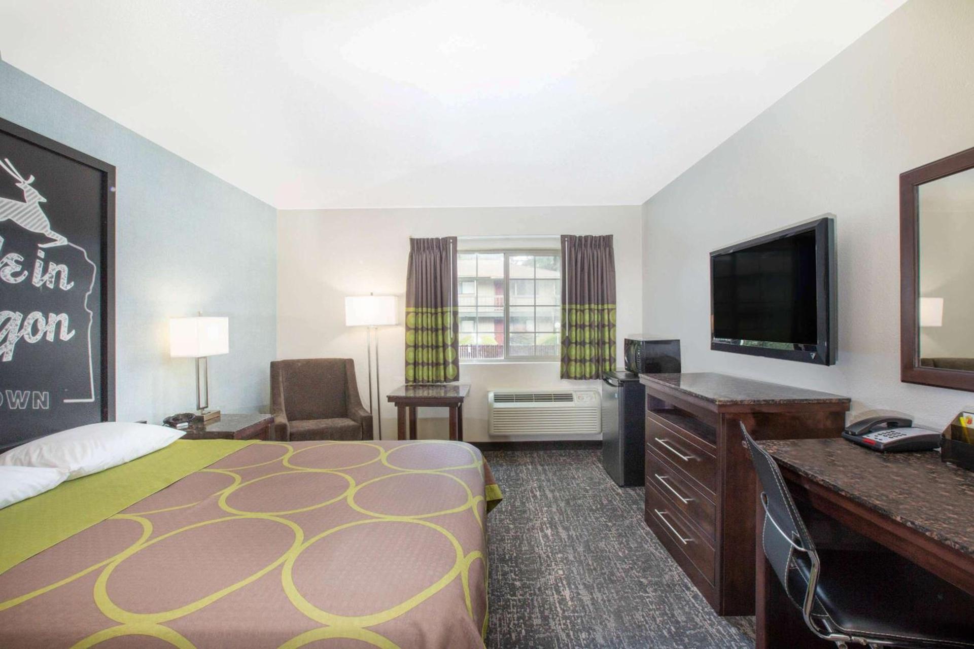 Spark by Hilton Springfield Eugene photo 5