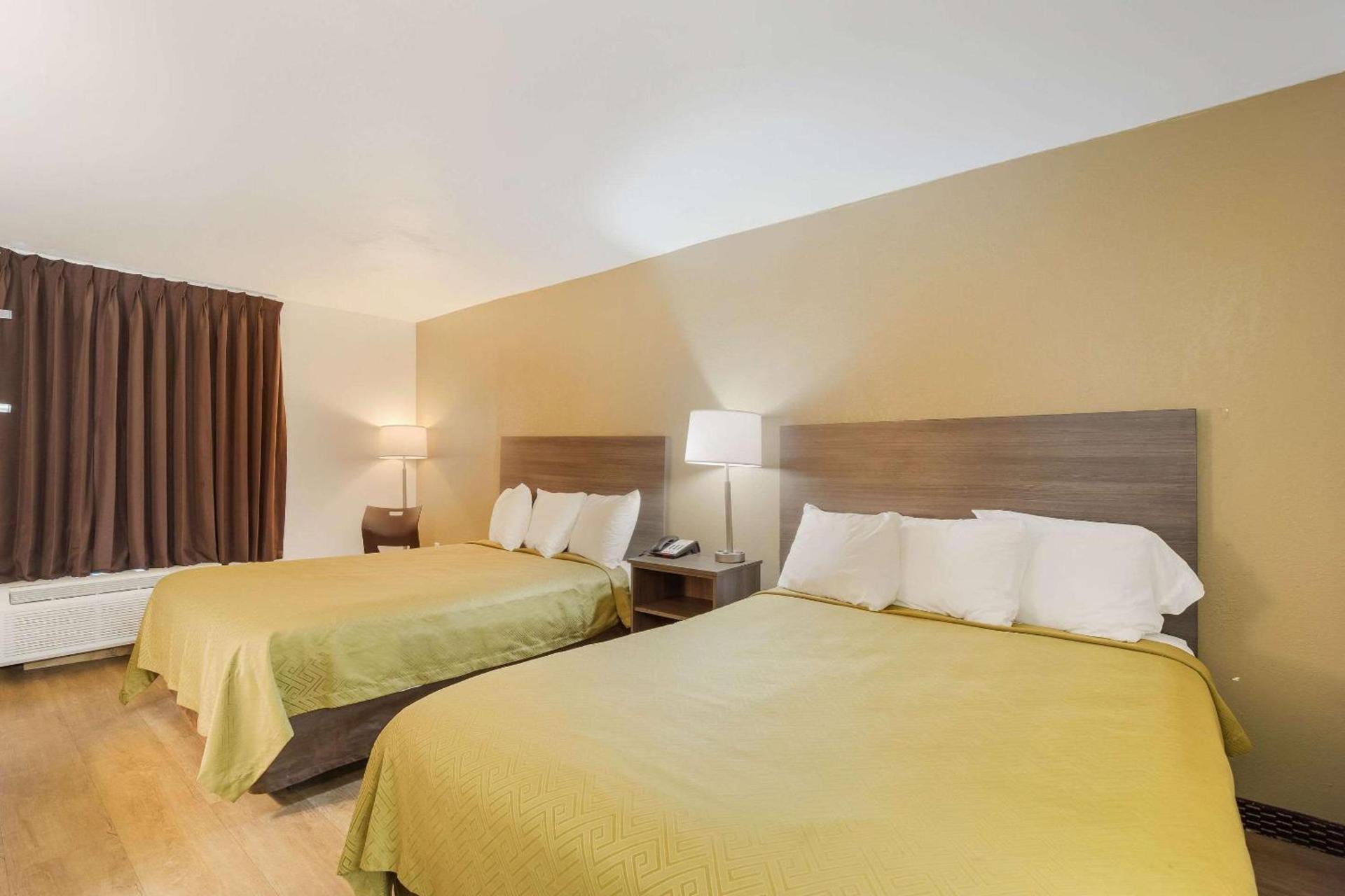 Econo Lodge Goose Creek - Charleston North photo 17