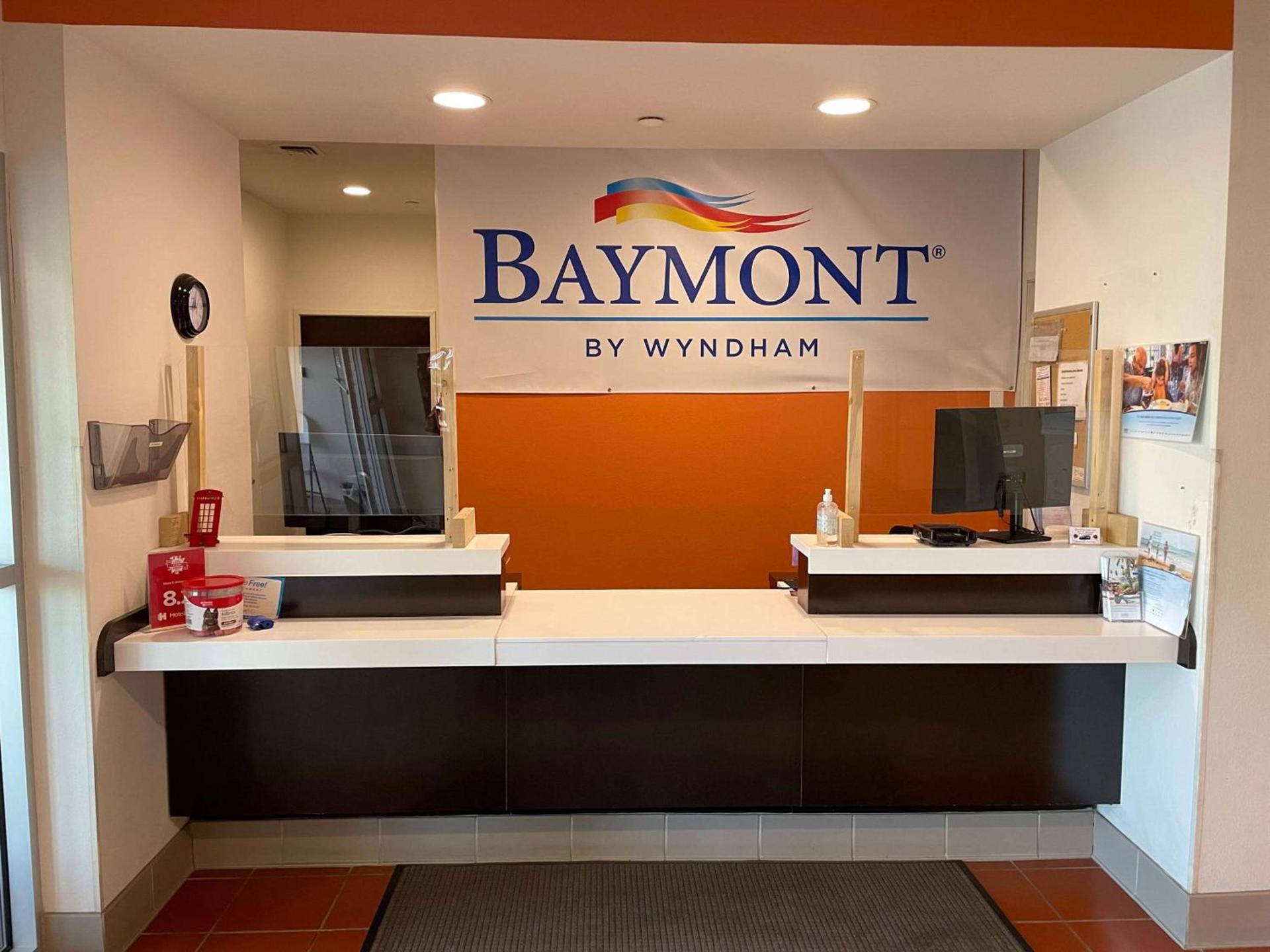 Baymont by Wyndham Williston photo 2