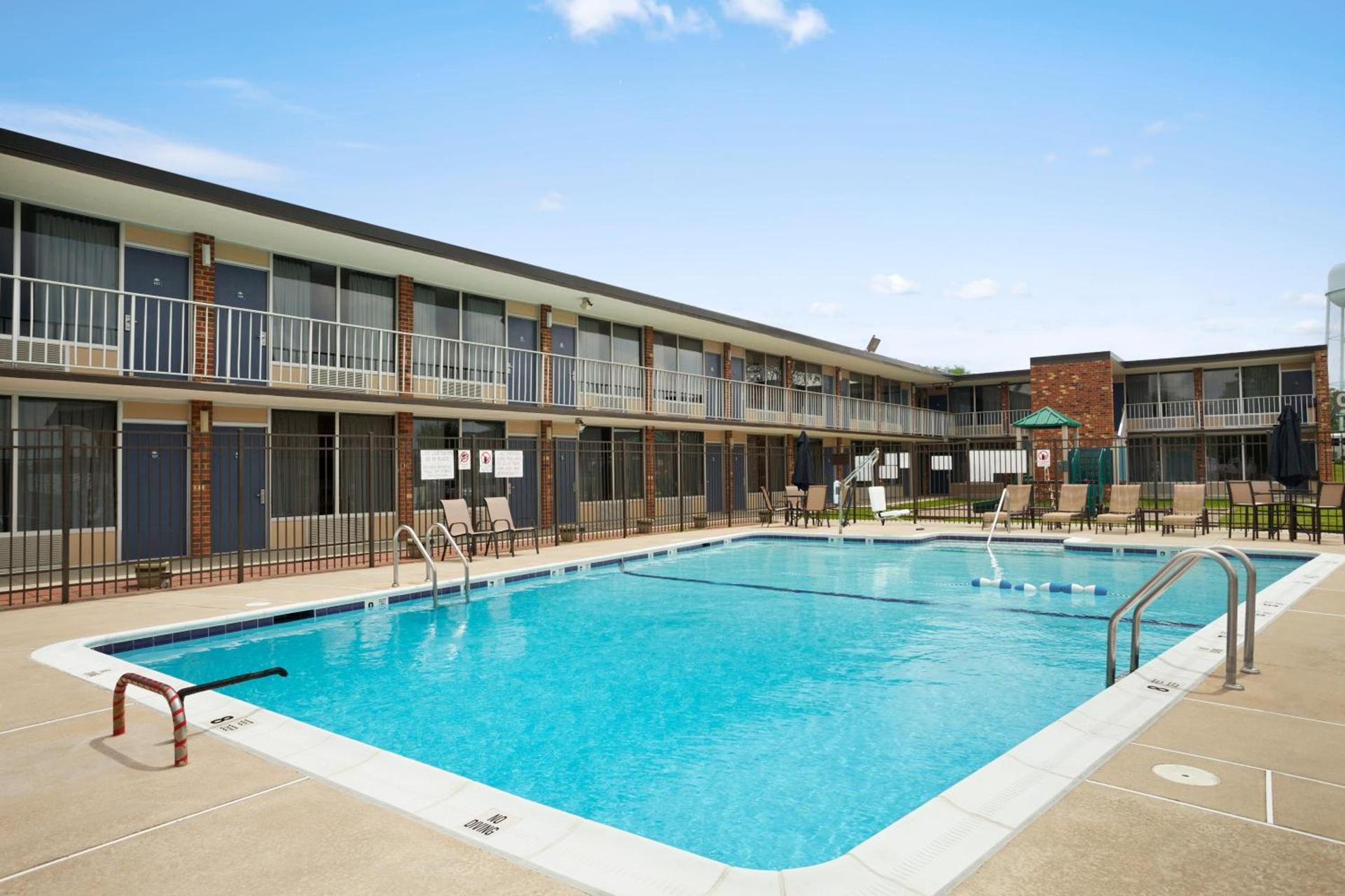 Days Inn of Frederick by Wyndham photo 30