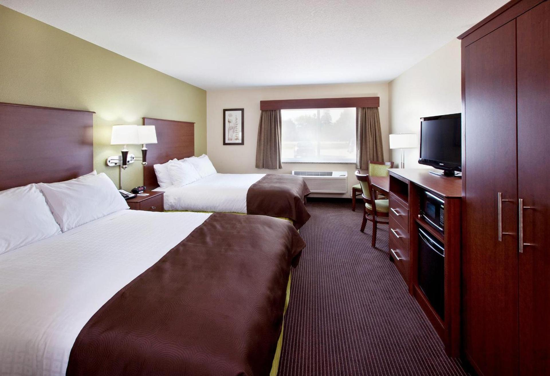 AmericInn by Wyndham Osage photo 14