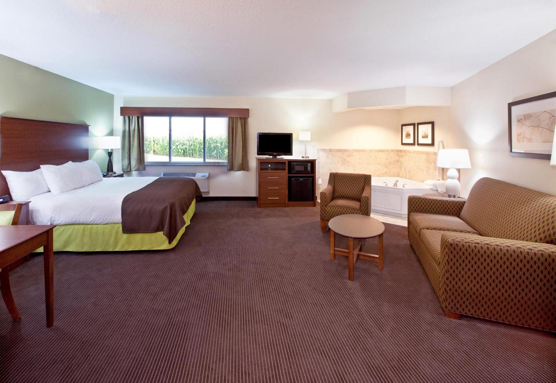 AmericInn by Wyndham Osage photo 42