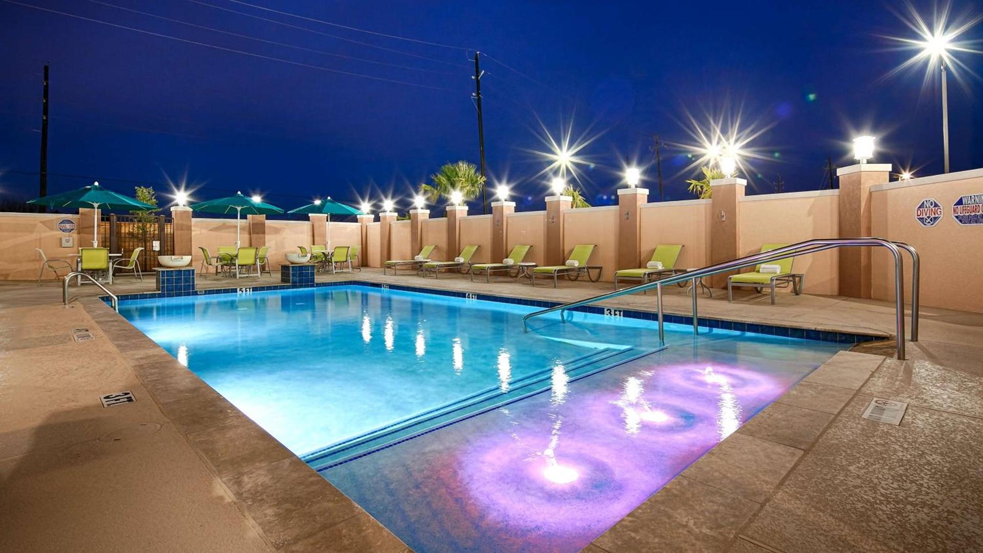 Best Western Premier Houston Northwest - Willowbrook photo 16