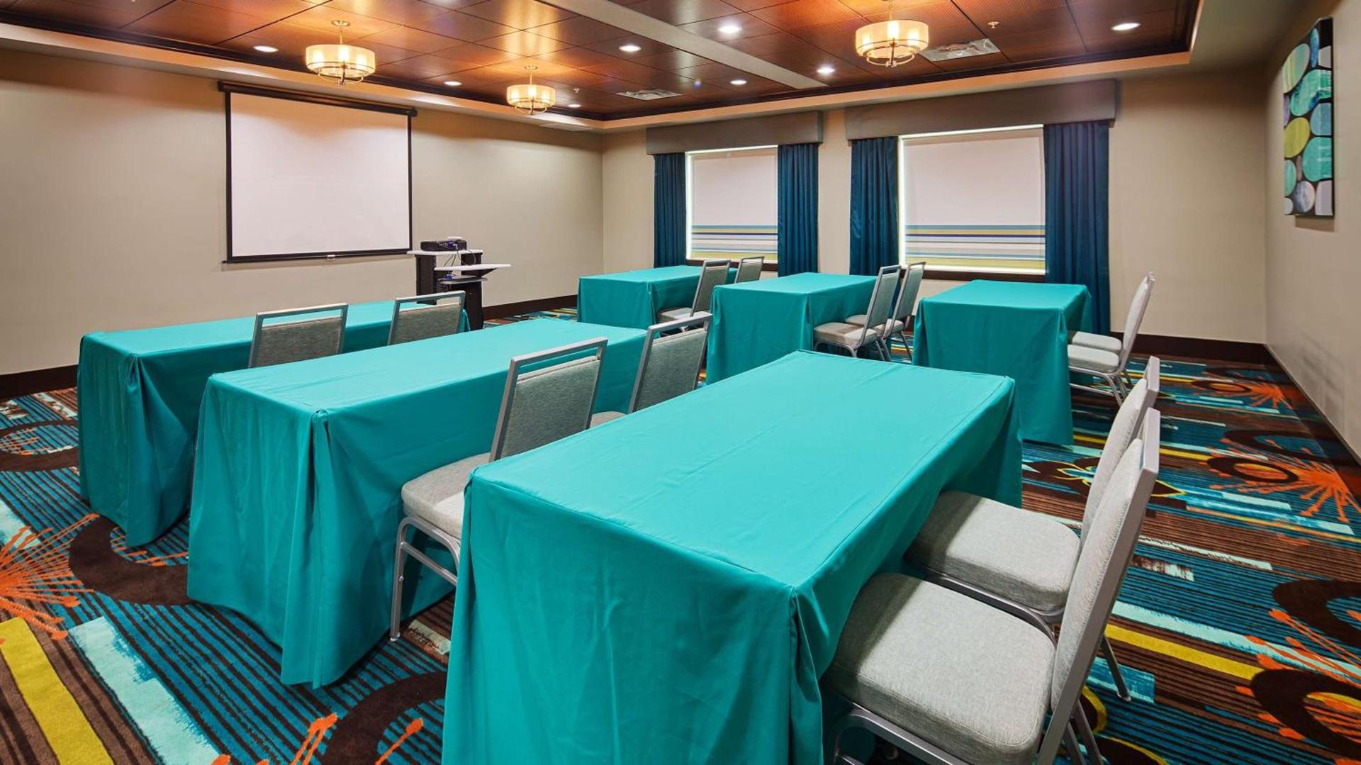 Best Western Premier Houston Northwest - Willowbrook photo 12