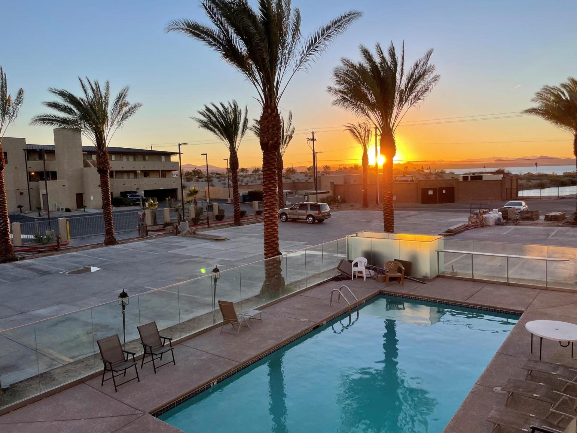 Sway Hotel Lake Havasu photo 3