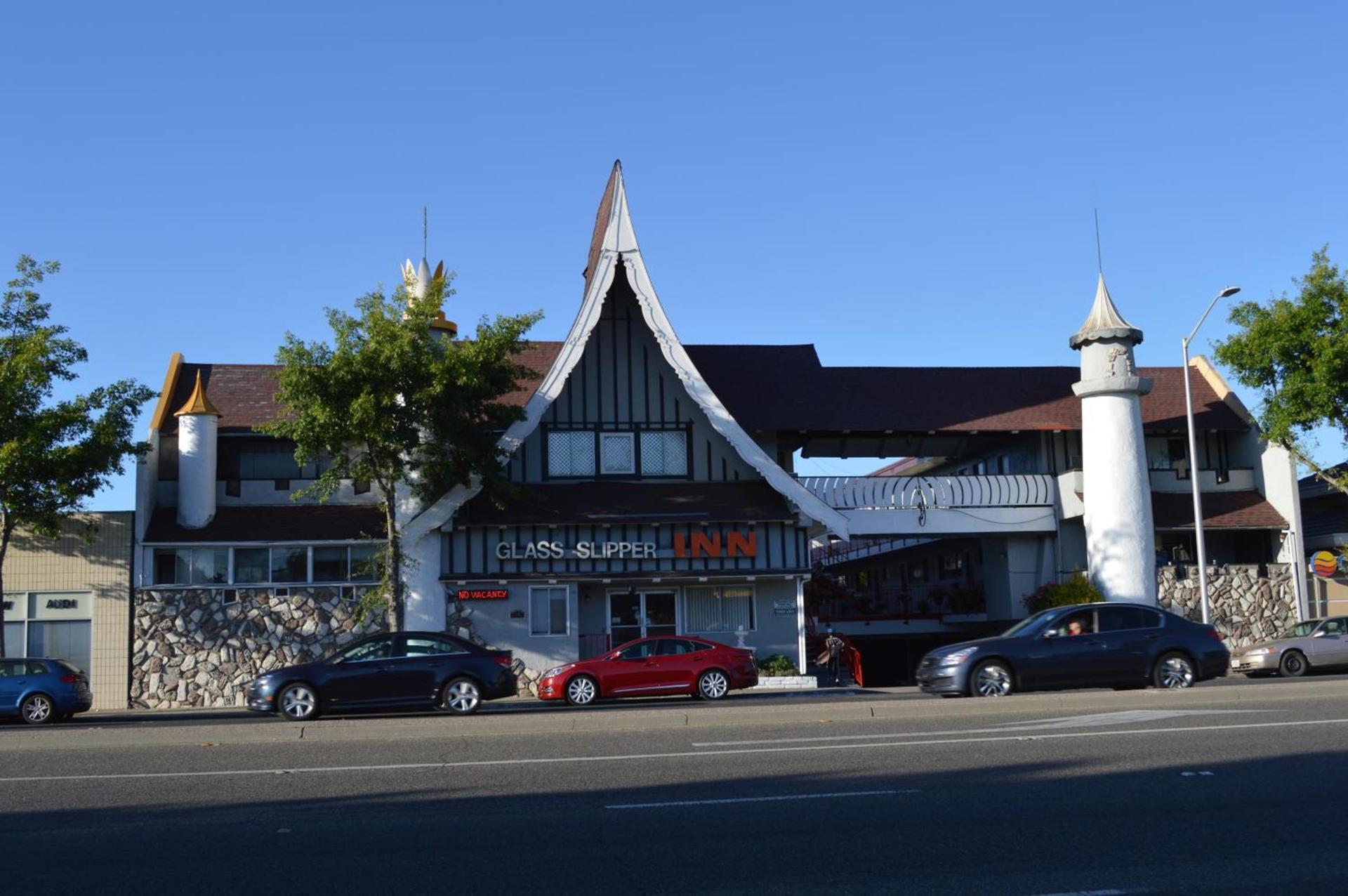 Glass Slipper Inn - Stanford Palo Alto — hotel in Palo Alto