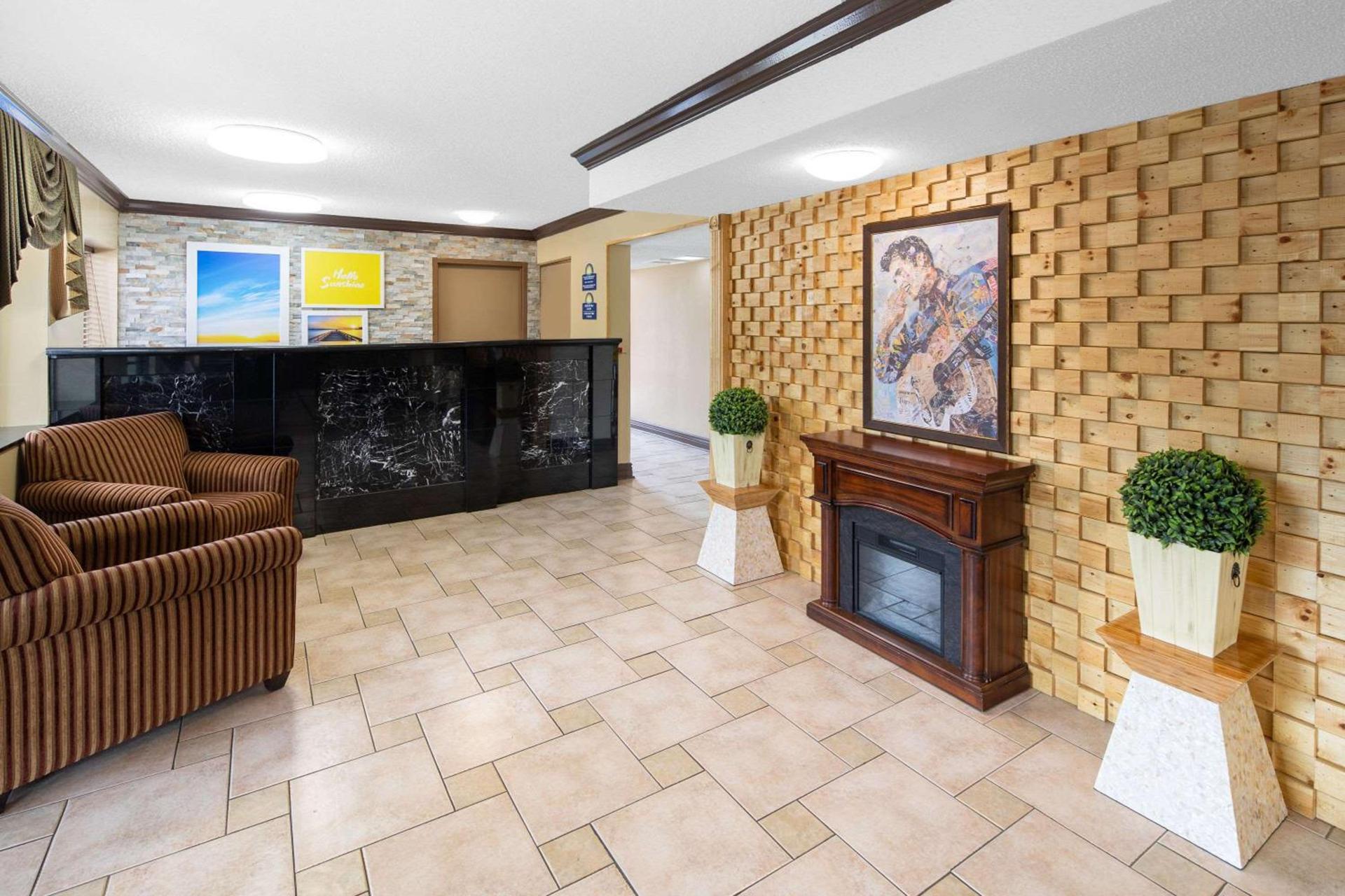 Days Inn by Wyndham Tupelo photo 4