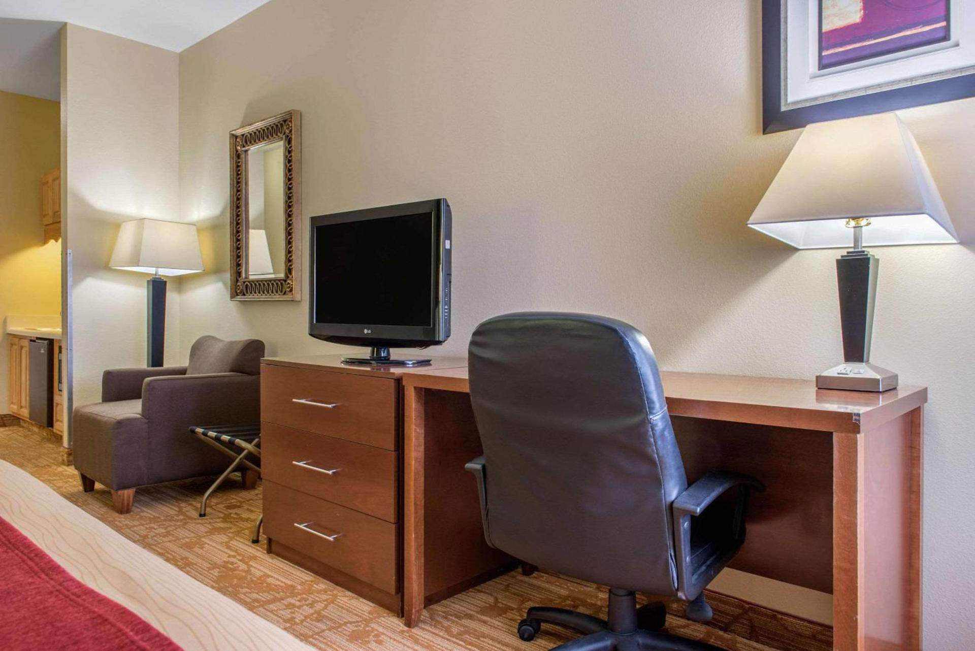 Quality Inn Jacksonville near I-72 photo 23
