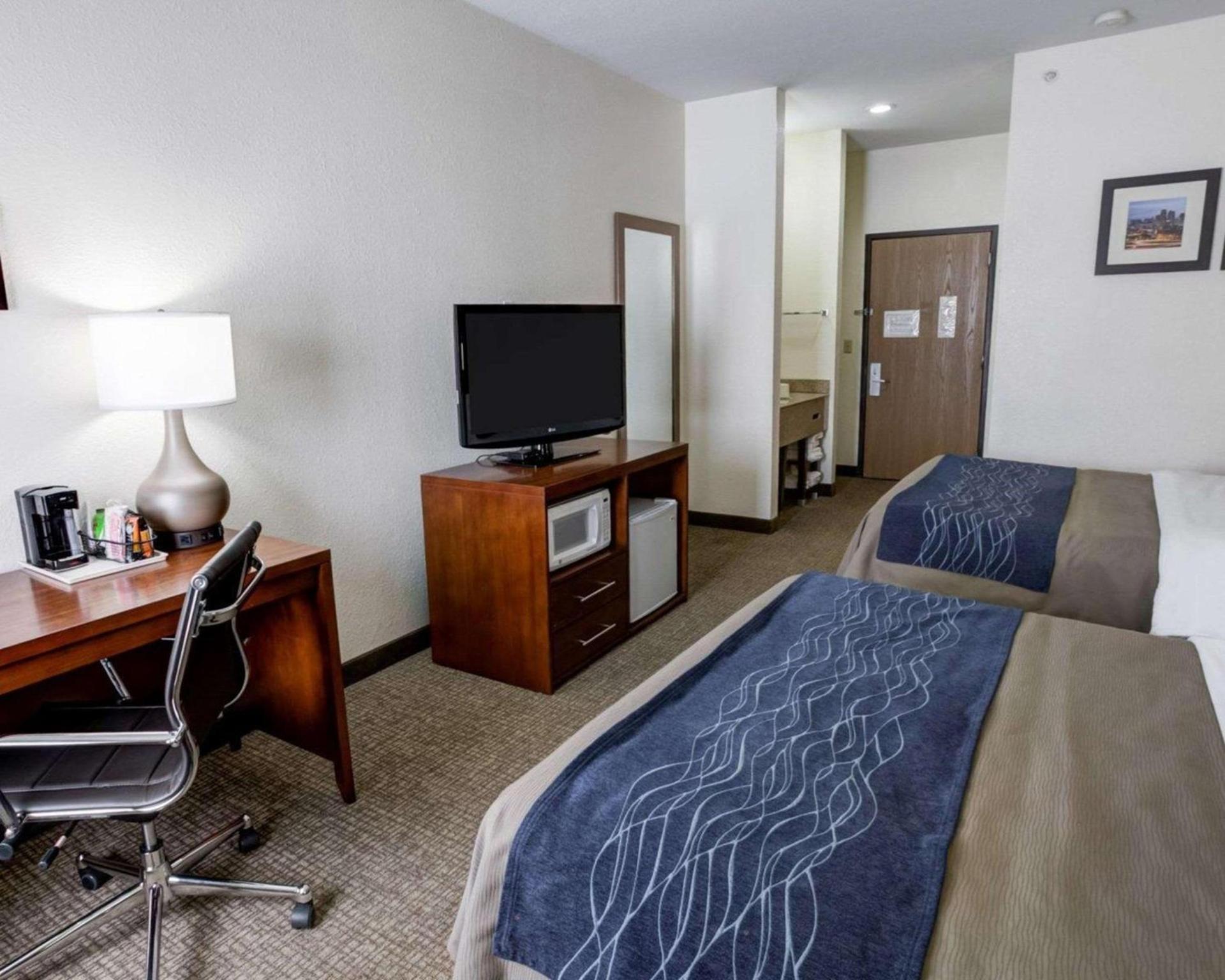 Comfort Inn Kearney - Liberty photo 9