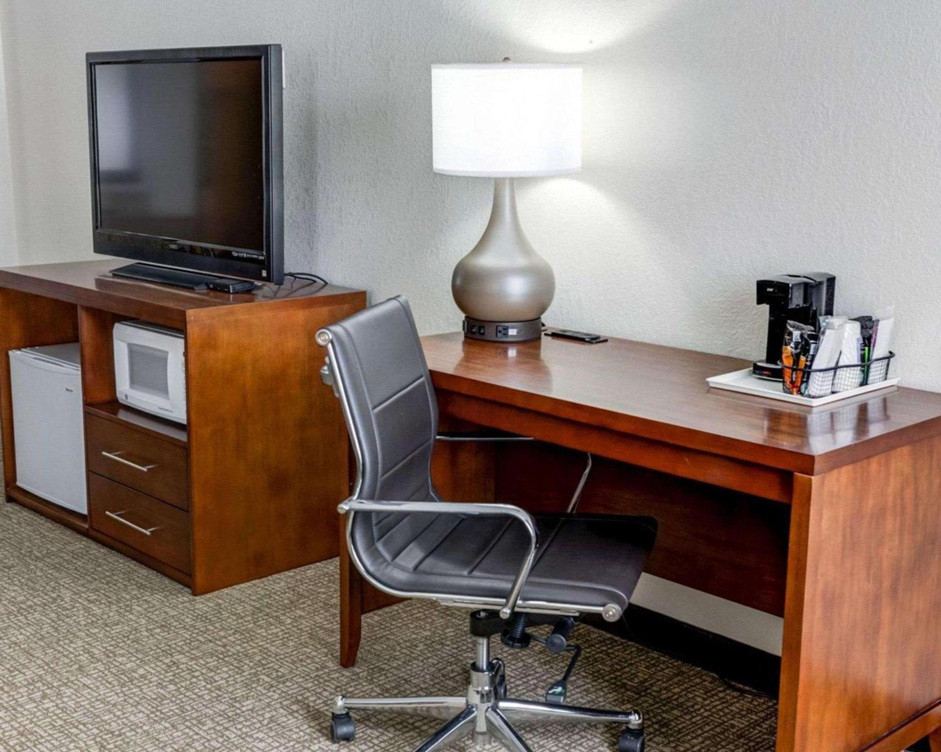 Comfort Inn Kearney - Liberty photo 15