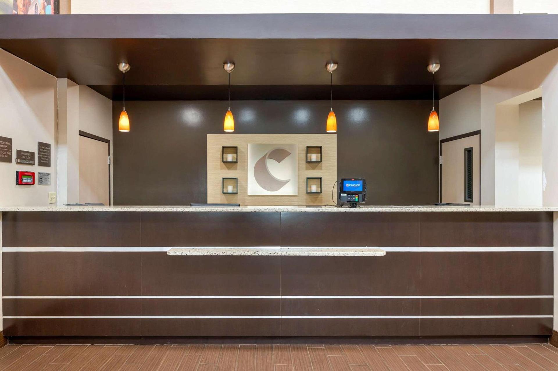 Comfort Suites Columbus Expo Center photo 10
