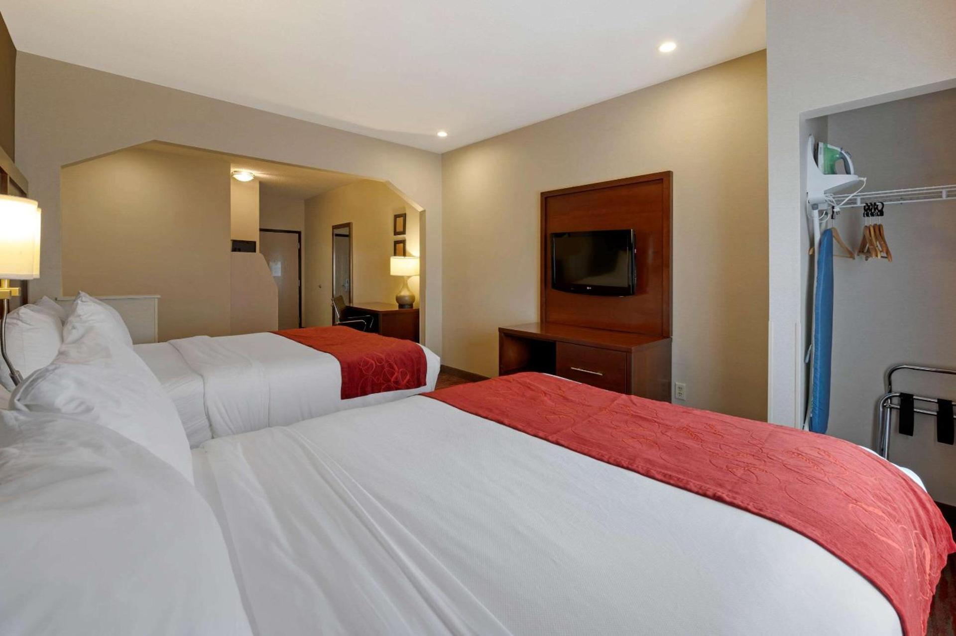 Comfort Suites Columbus Expo Center photo 20