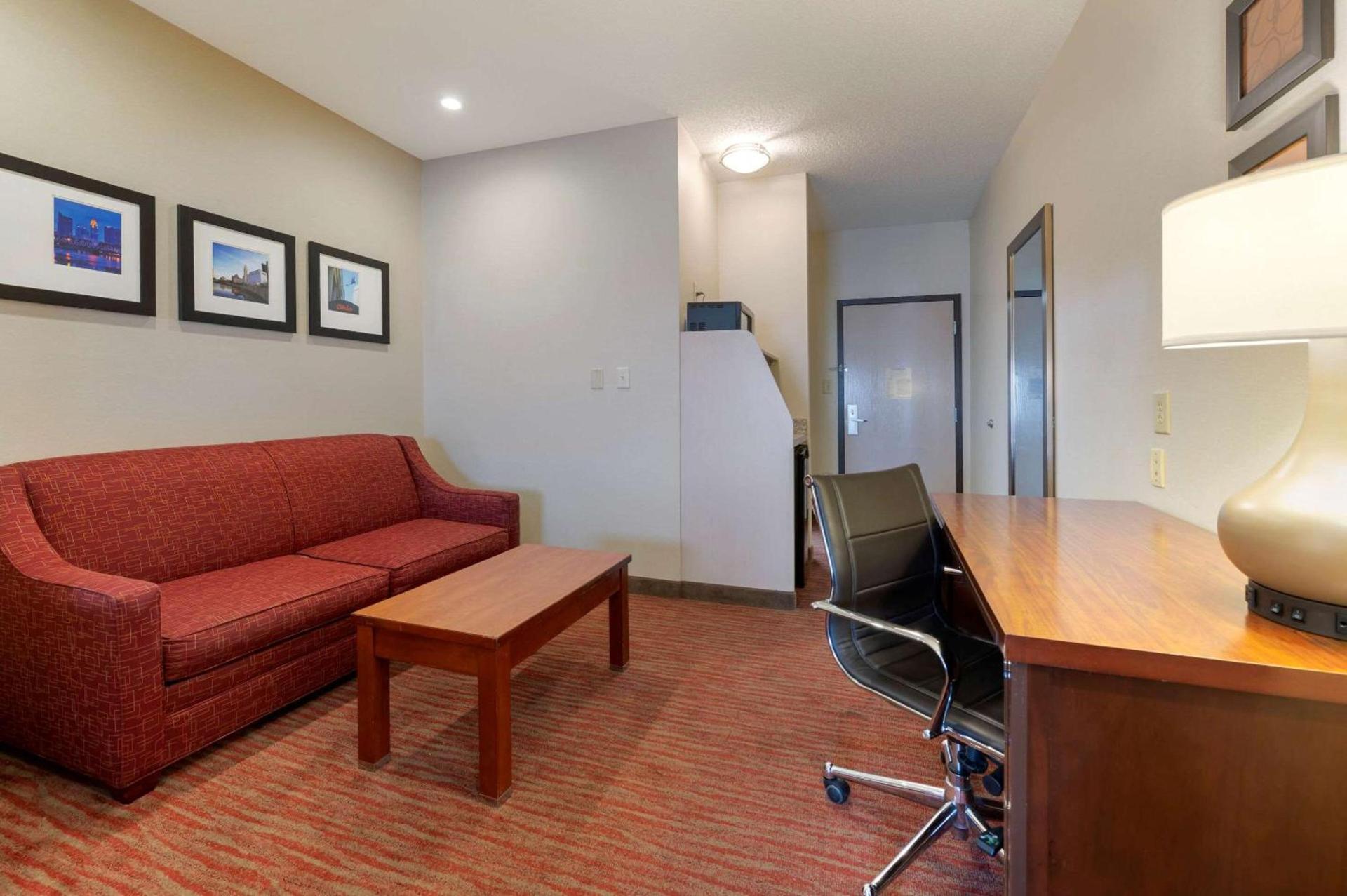 Comfort Suites Columbus Expo Center photo 22