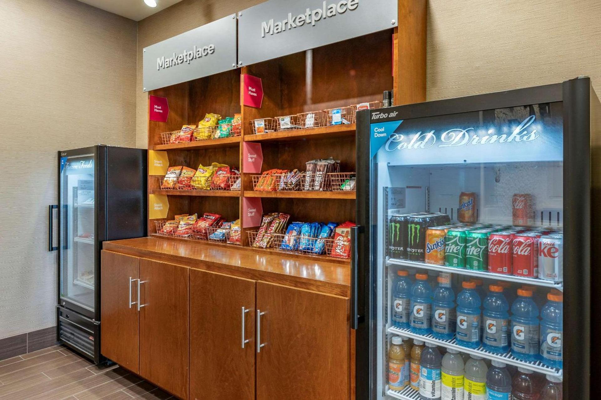 Comfort Suites Columbus Airport photo 33