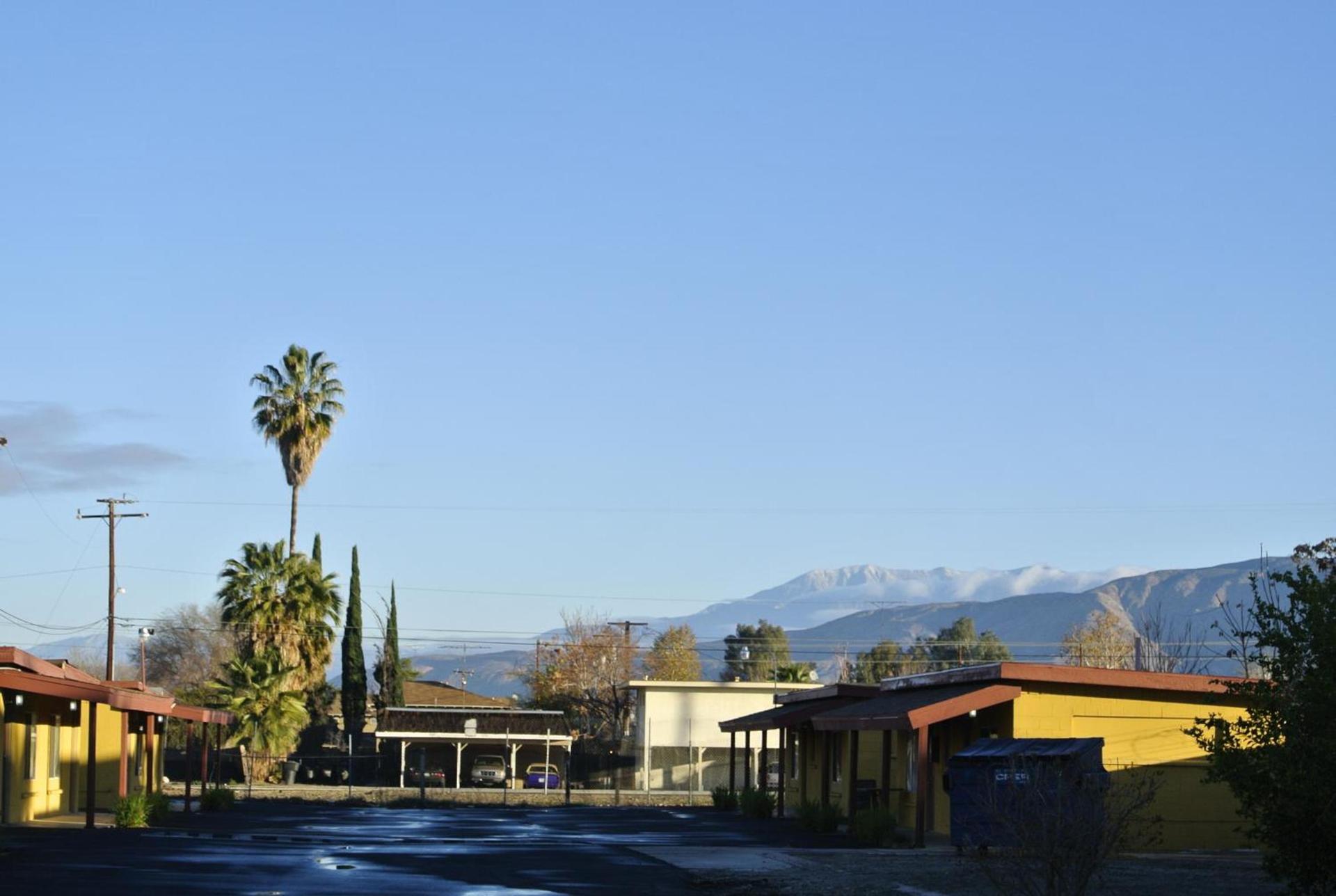 Royal Inn and Suites photo 19