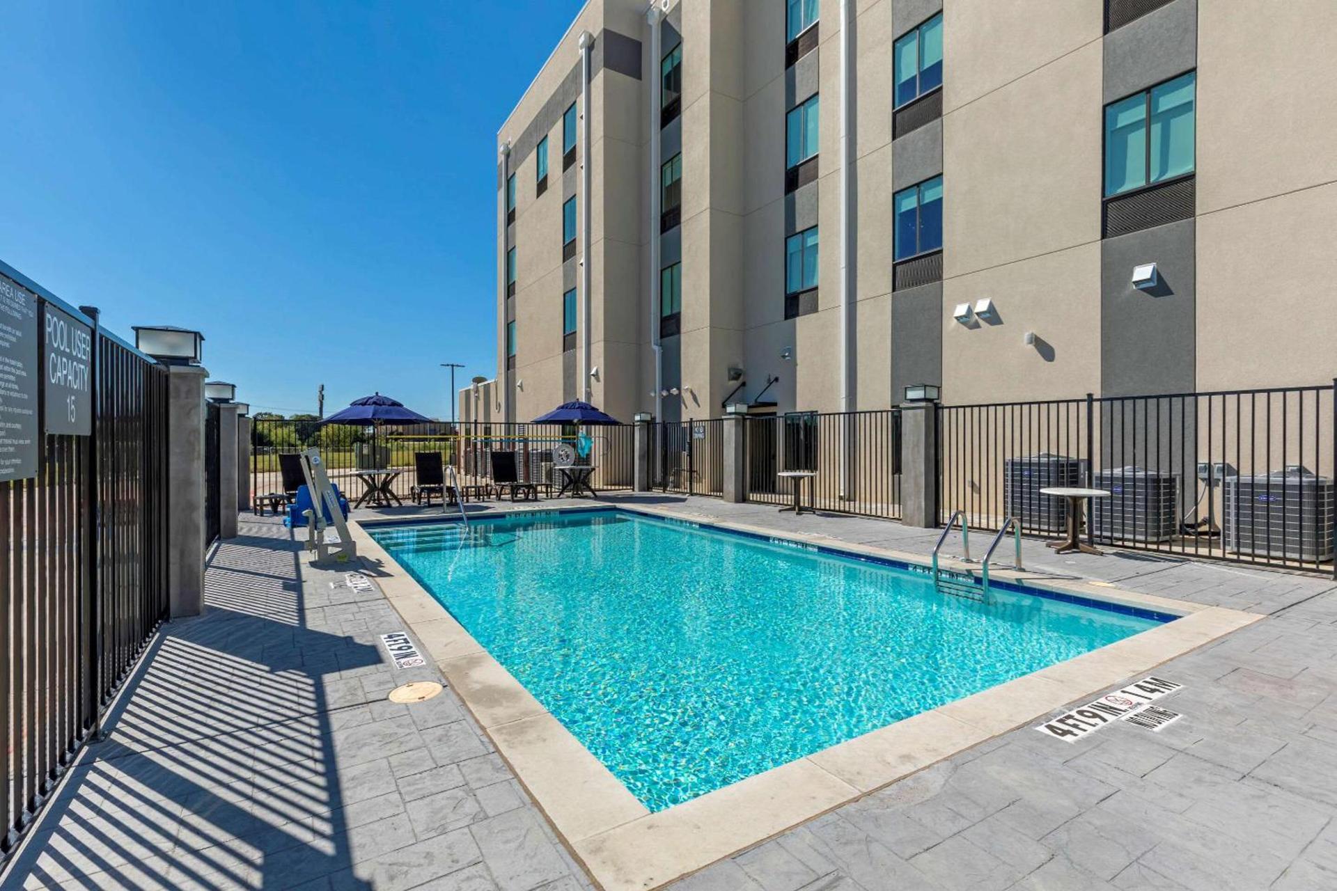 Comfort Inn & Suites Balch Springs - SE Dallas photo 21