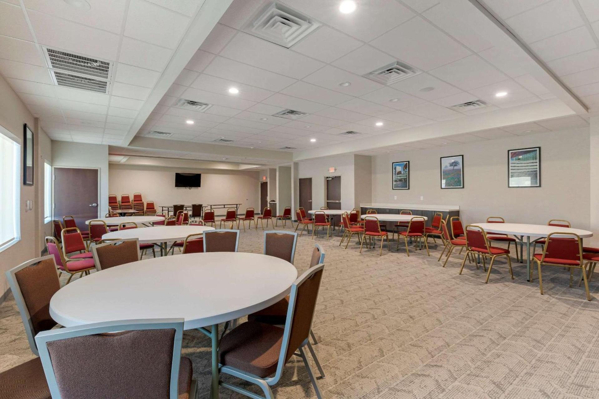 Comfort Inn & Suites Balch Springs - SE Dallas photo 25