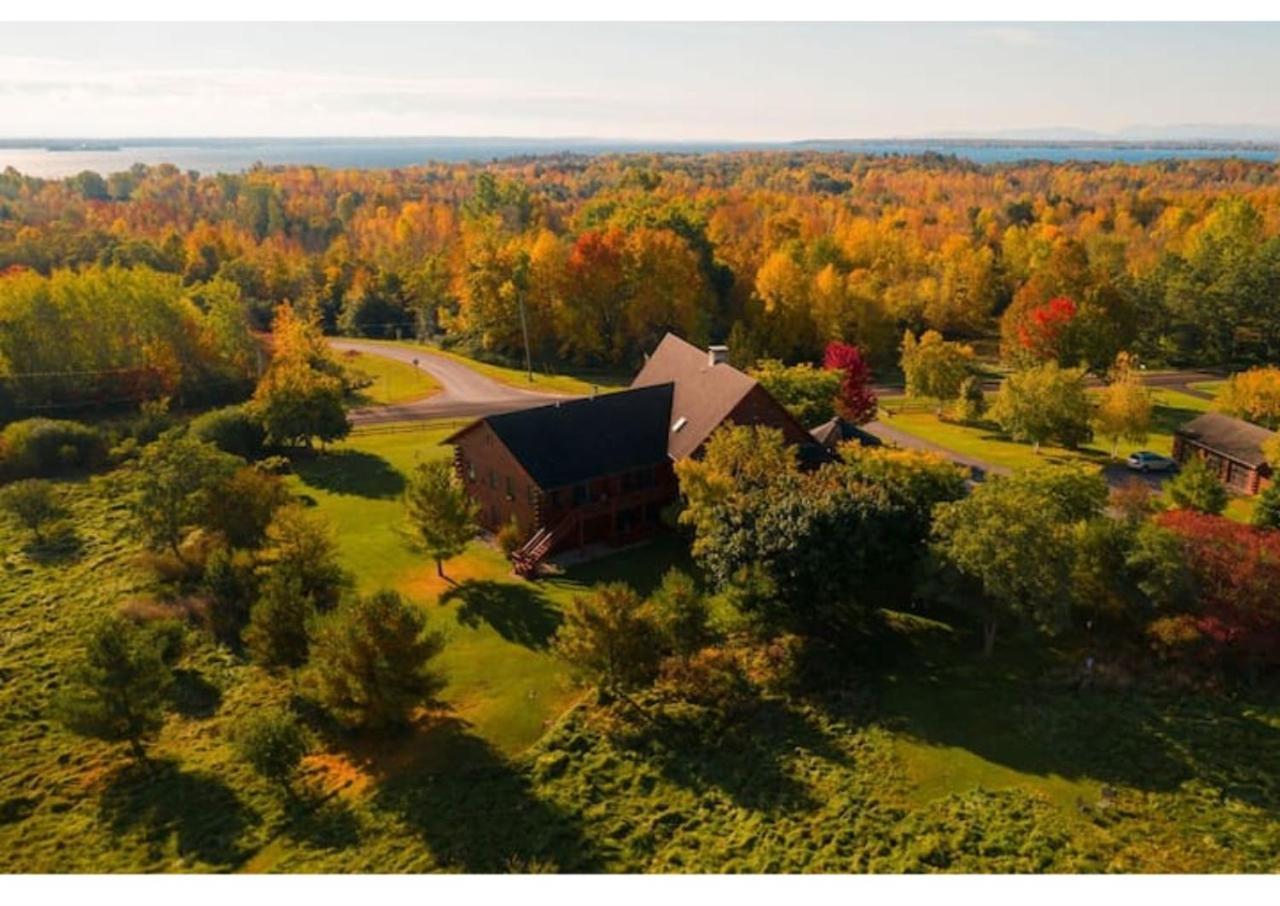 Point Au Roche Lodge photo 12