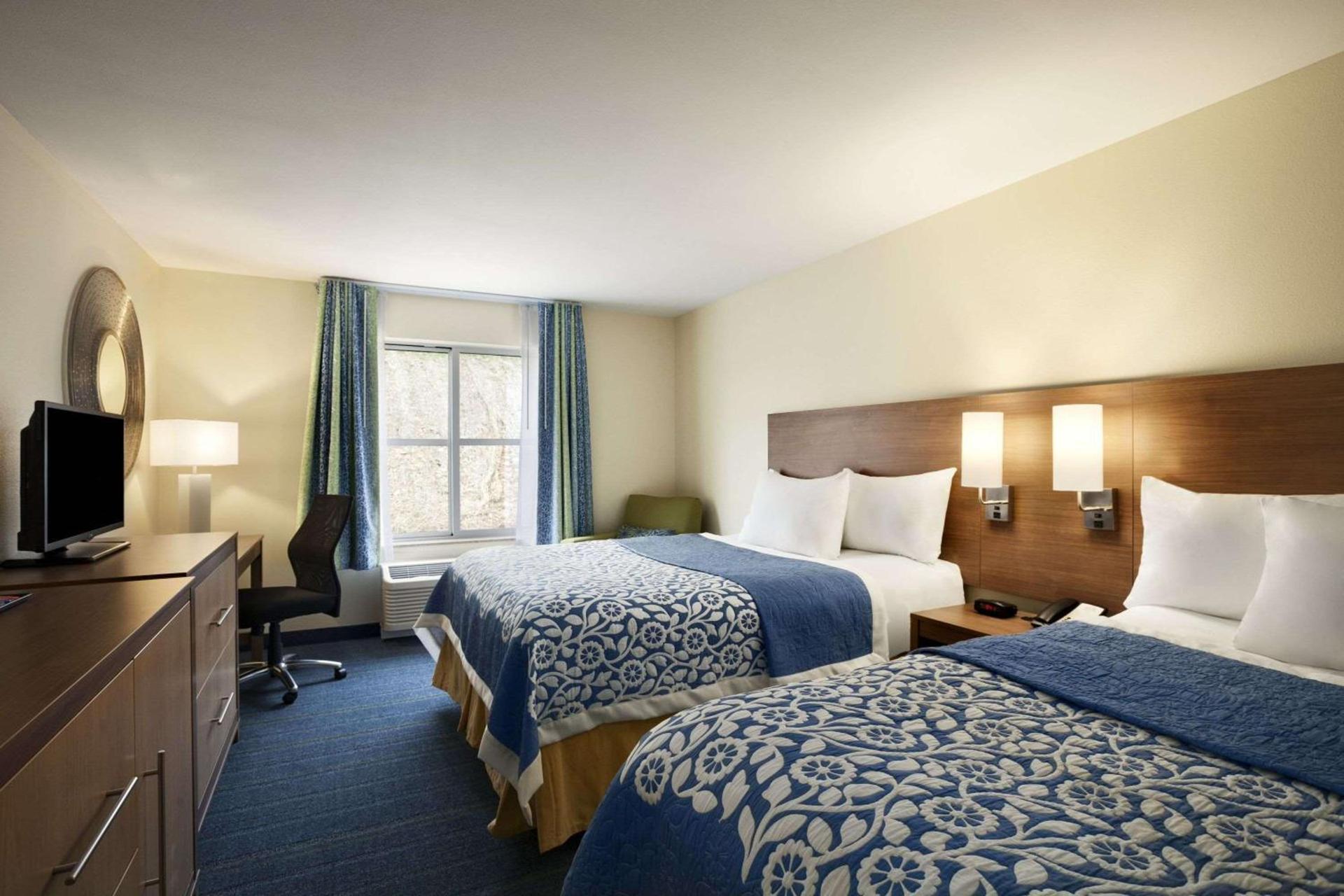 Sleep Inn & Suites Altoona North photo 19