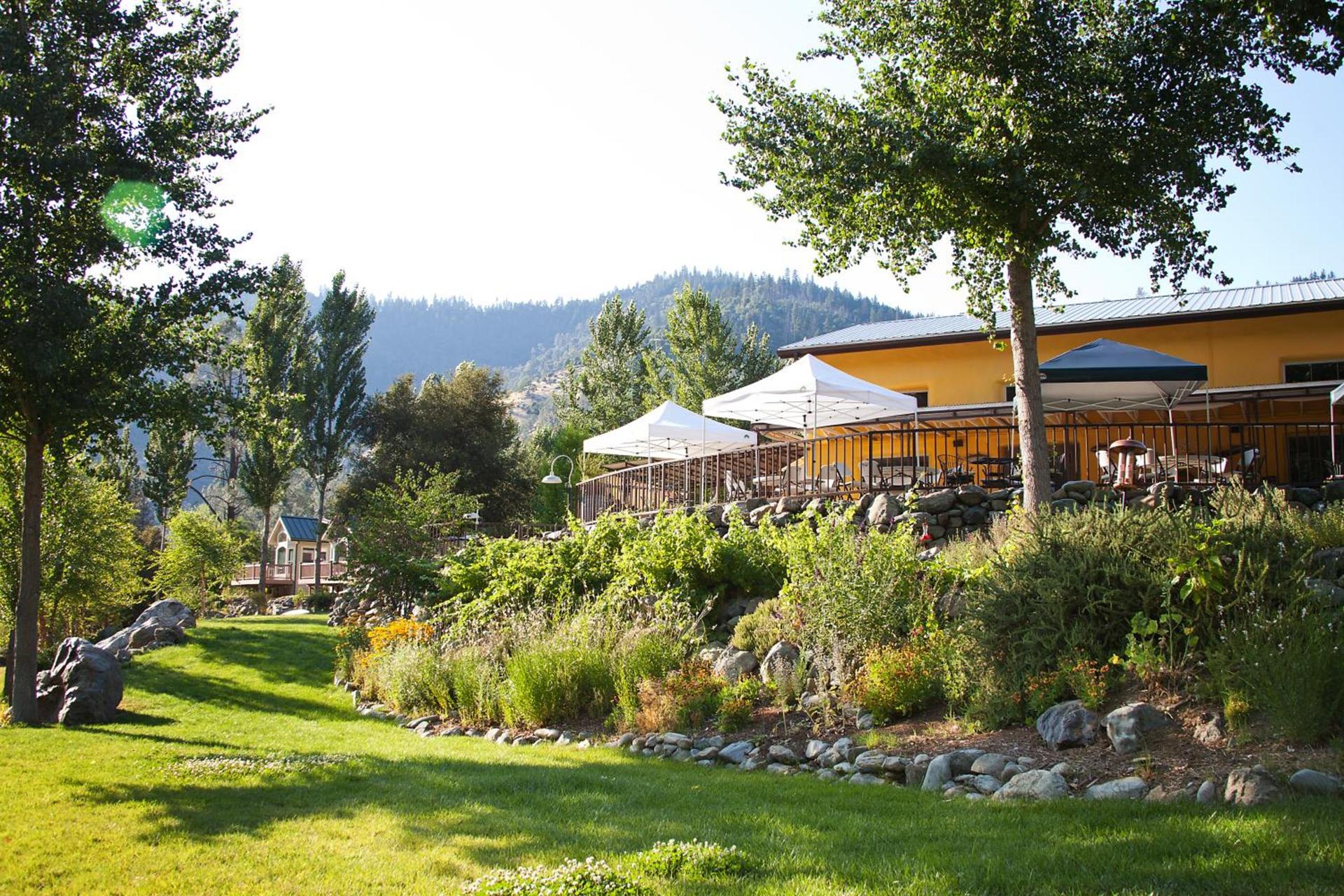 Strawhouse Resorts photo 9