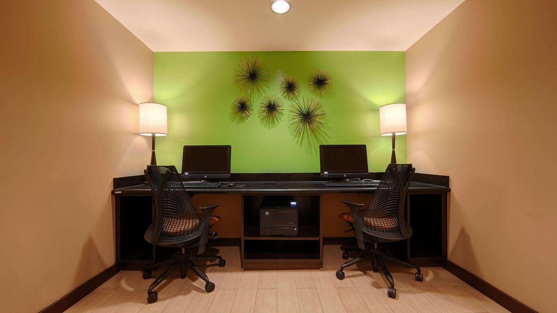 Best Western Plus College Park Hotel photo 16