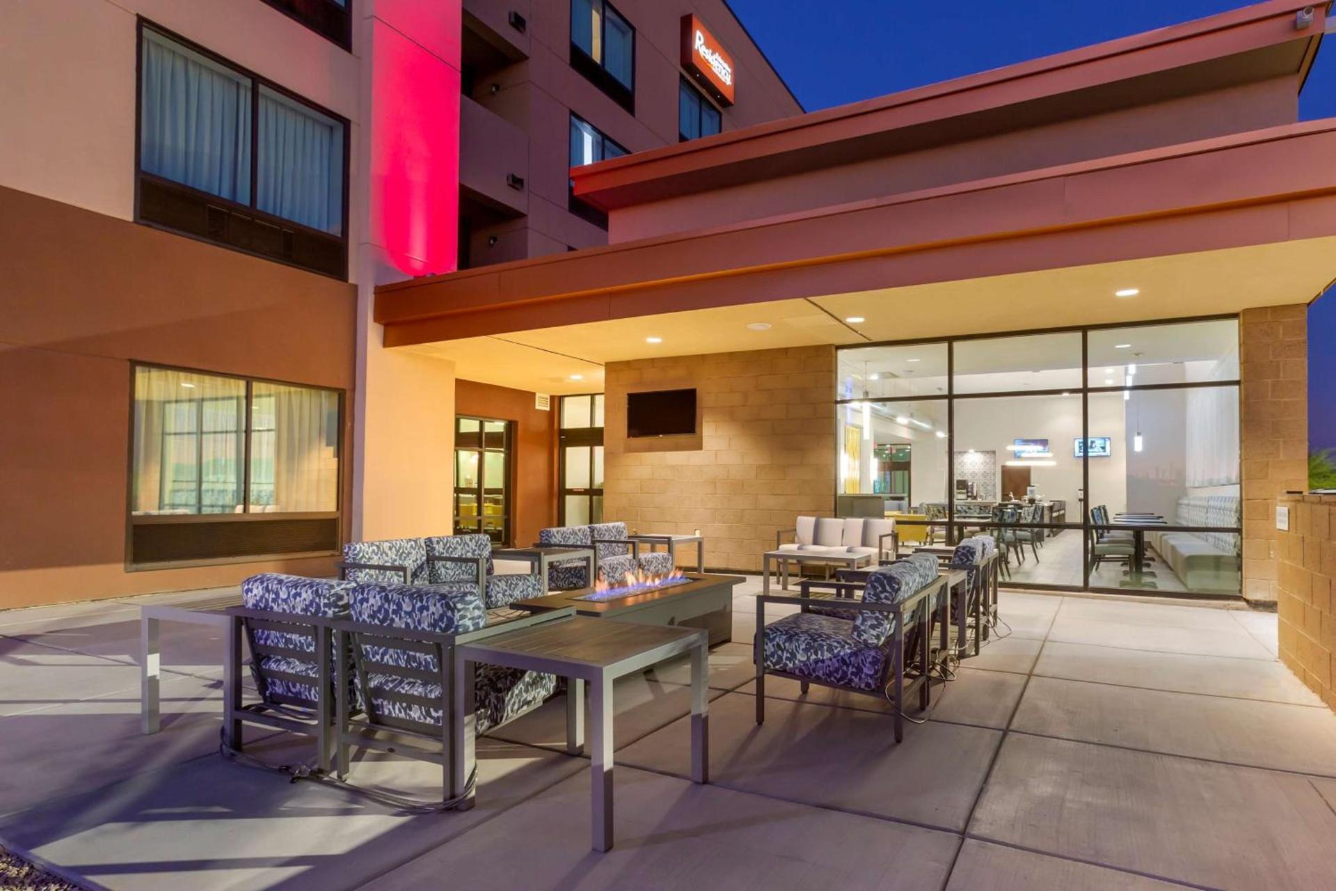 Best Western Plus Executive Residency Phoenix North Happy Valley photo 46