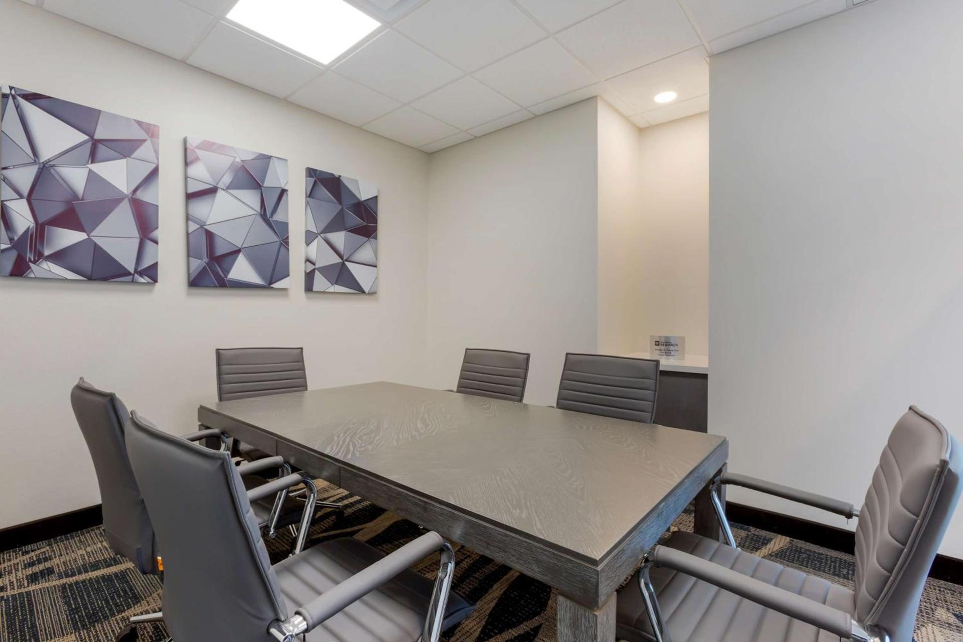 Best Western Plus Executive Residency Phoenix North Happy Valley photo 42