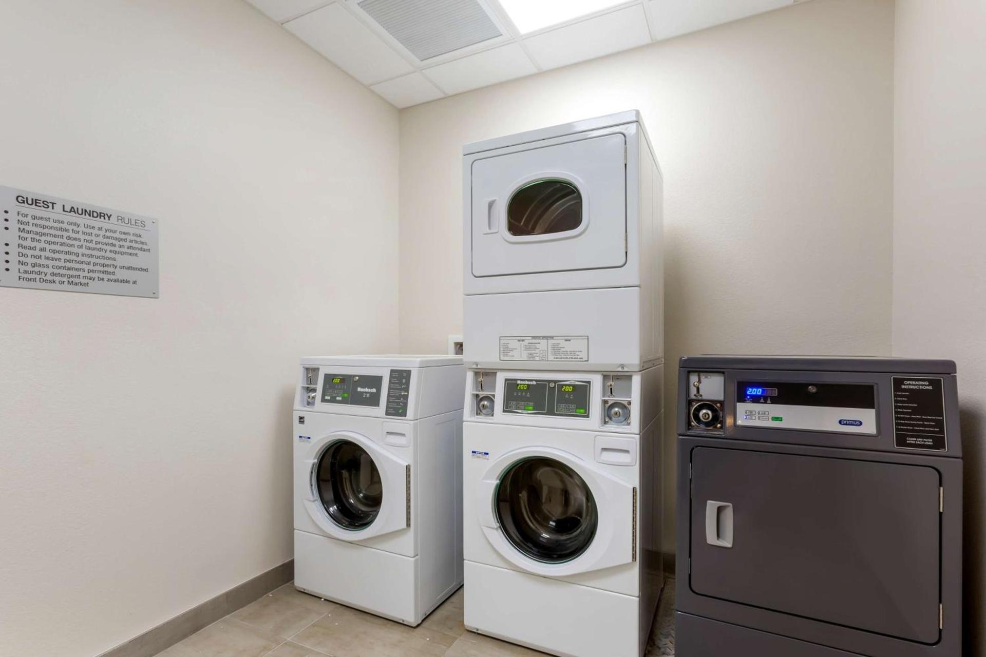 Best Western Plus Executive Residency Phoenix North Happy Valley photo 49