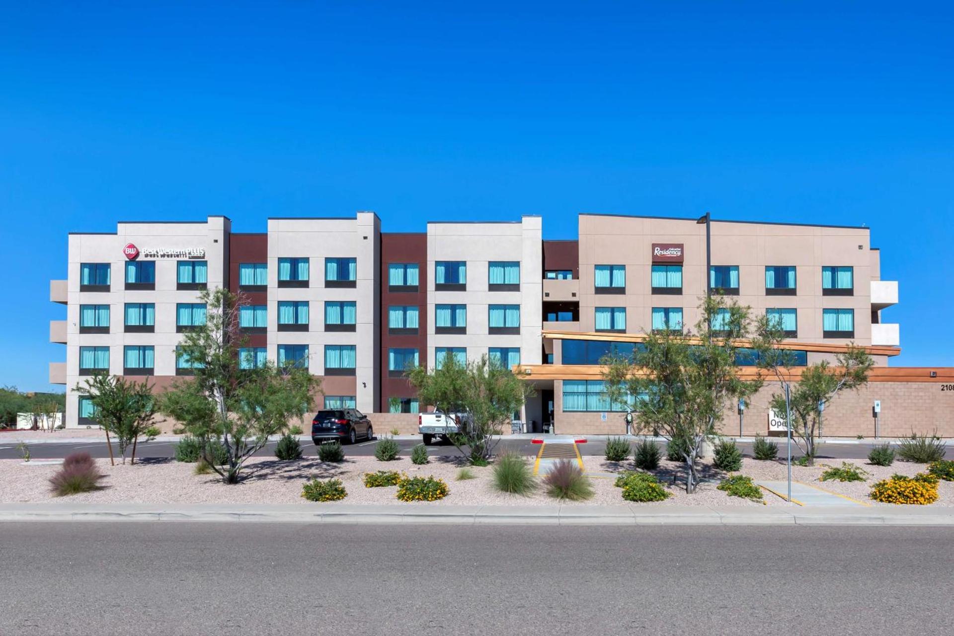 Best Western Plus Executive Residency Phoenix North Happy Valley photo 52