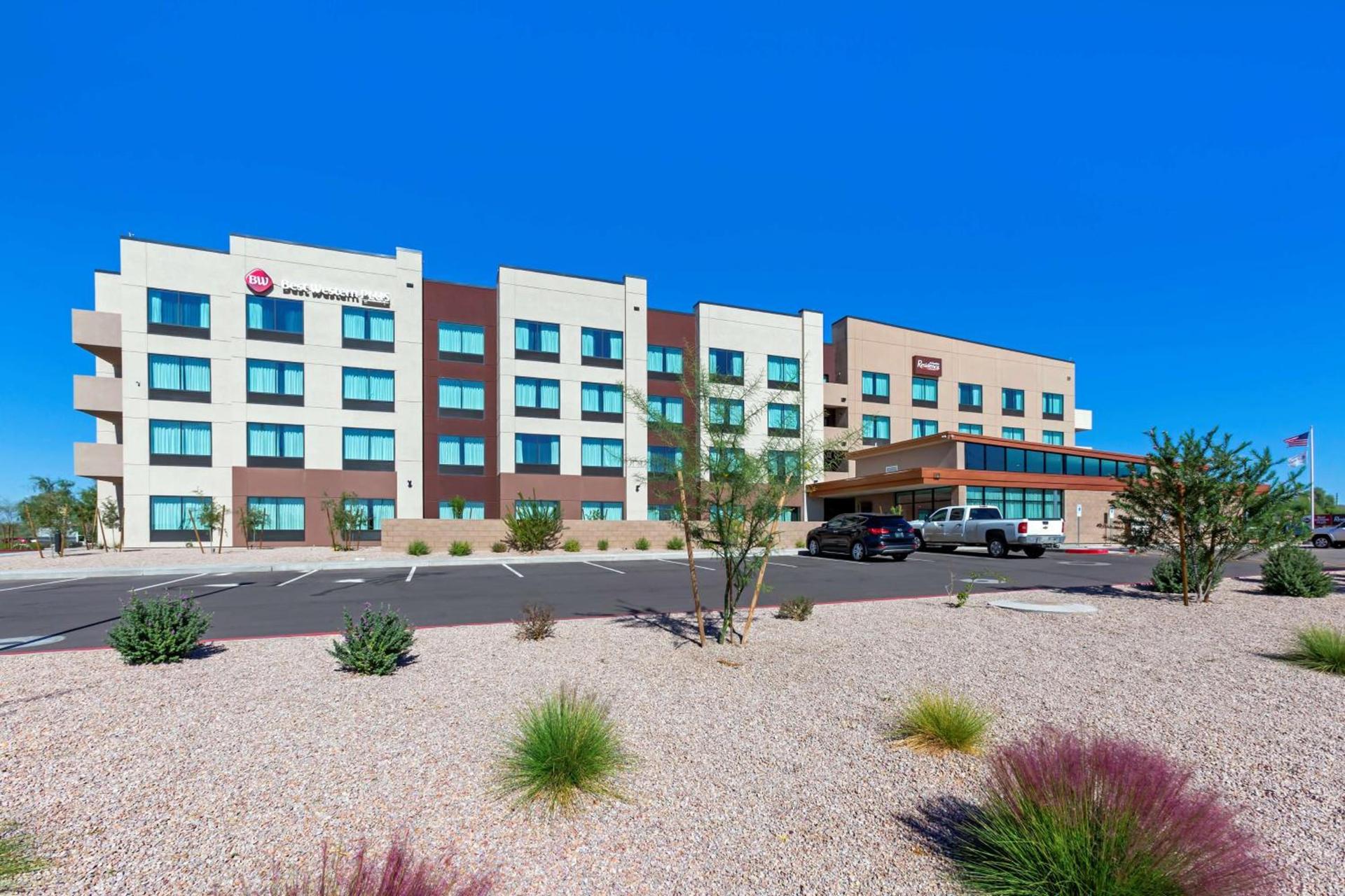 Best Western Plus Executive Residency Phoenix North Happy Valley photo 51