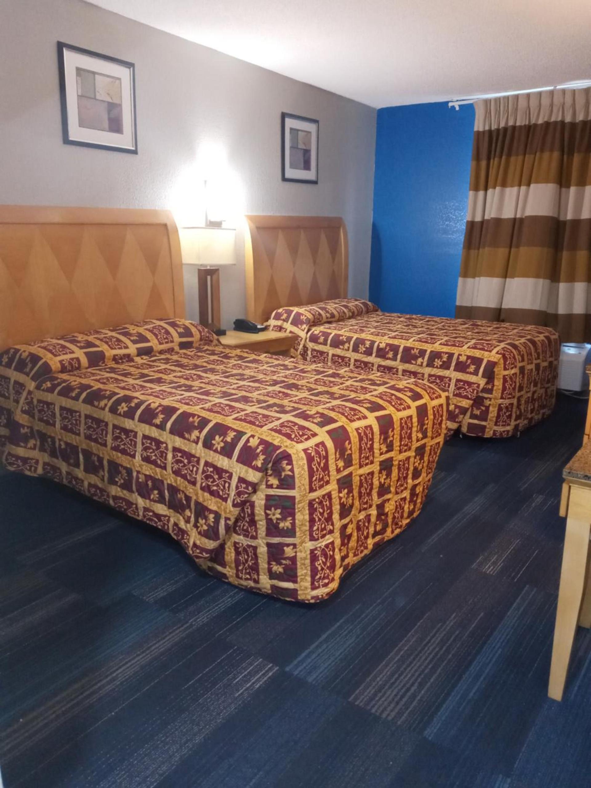 Travel Inn Winter Haven photo 9