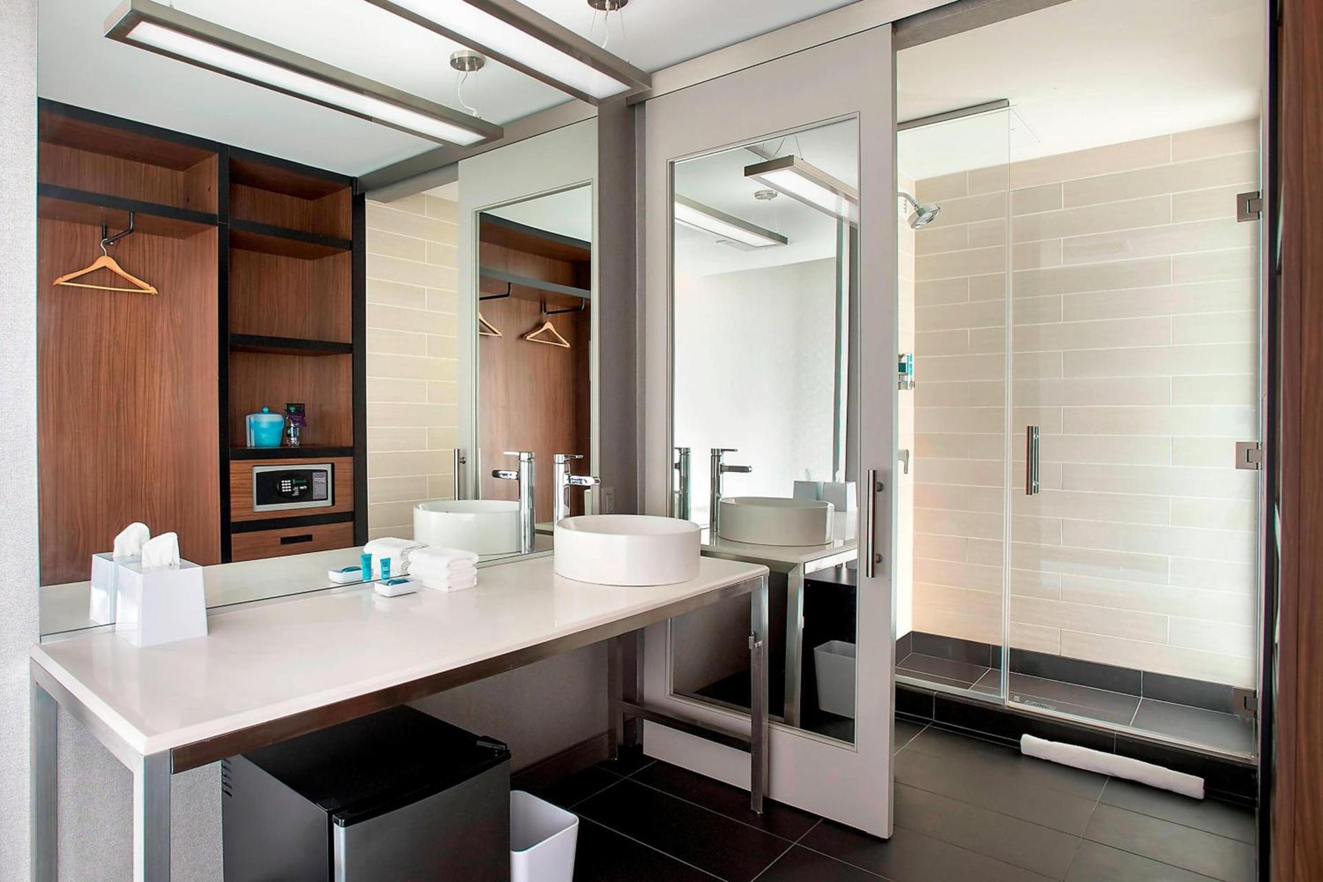Aloft by Marriott Buffalo Airport photo 6