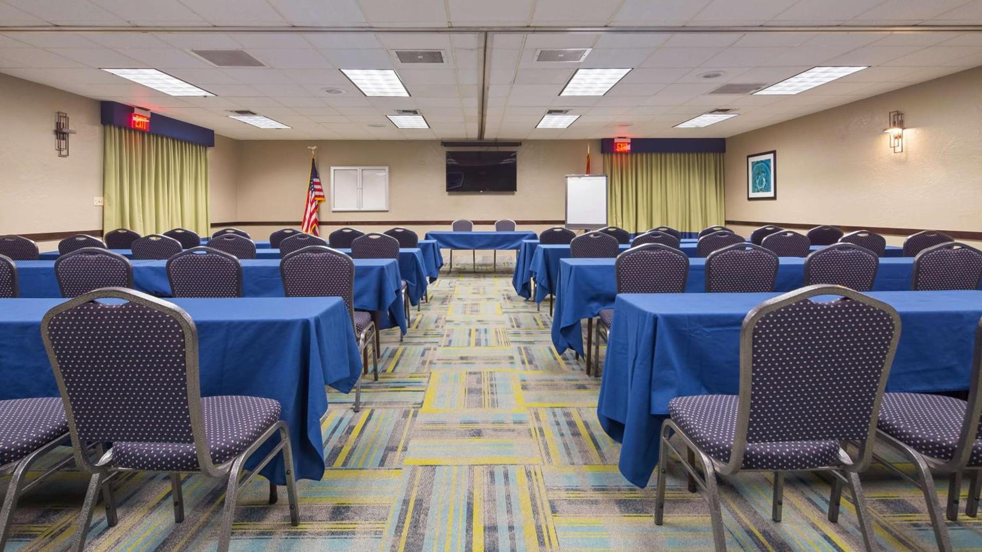 Best Western InnSuites Tucson Foothills Hotel & Suites photo 10