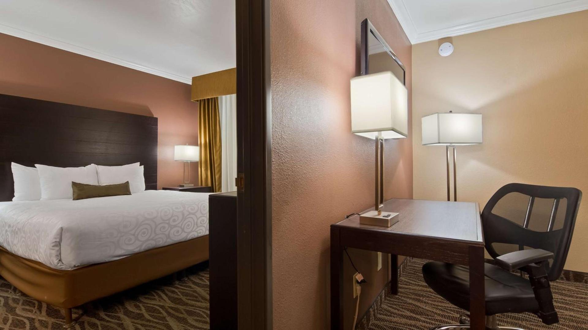 Best Western InnSuites Tucson Foothills Hotel & Suites photo 14