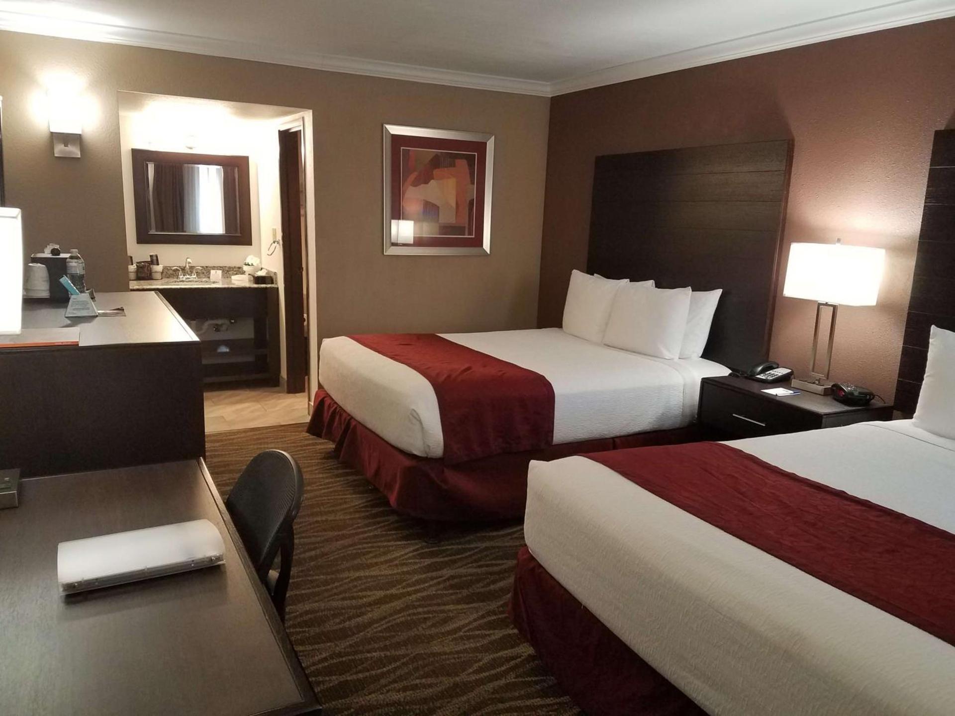 Best Western InnSuites Tucson Foothills Hotel & Suites photo 13