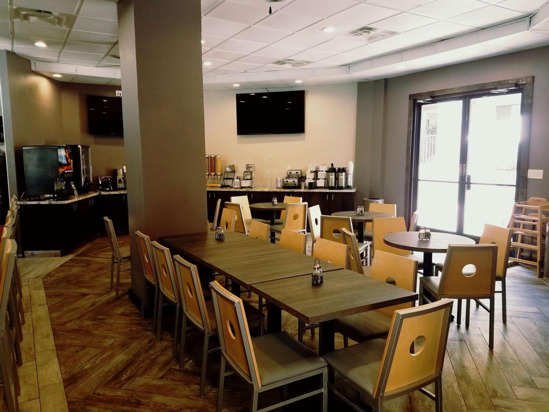 Best Western InnSuites Tucson Foothills Hotel & Suites photo 47