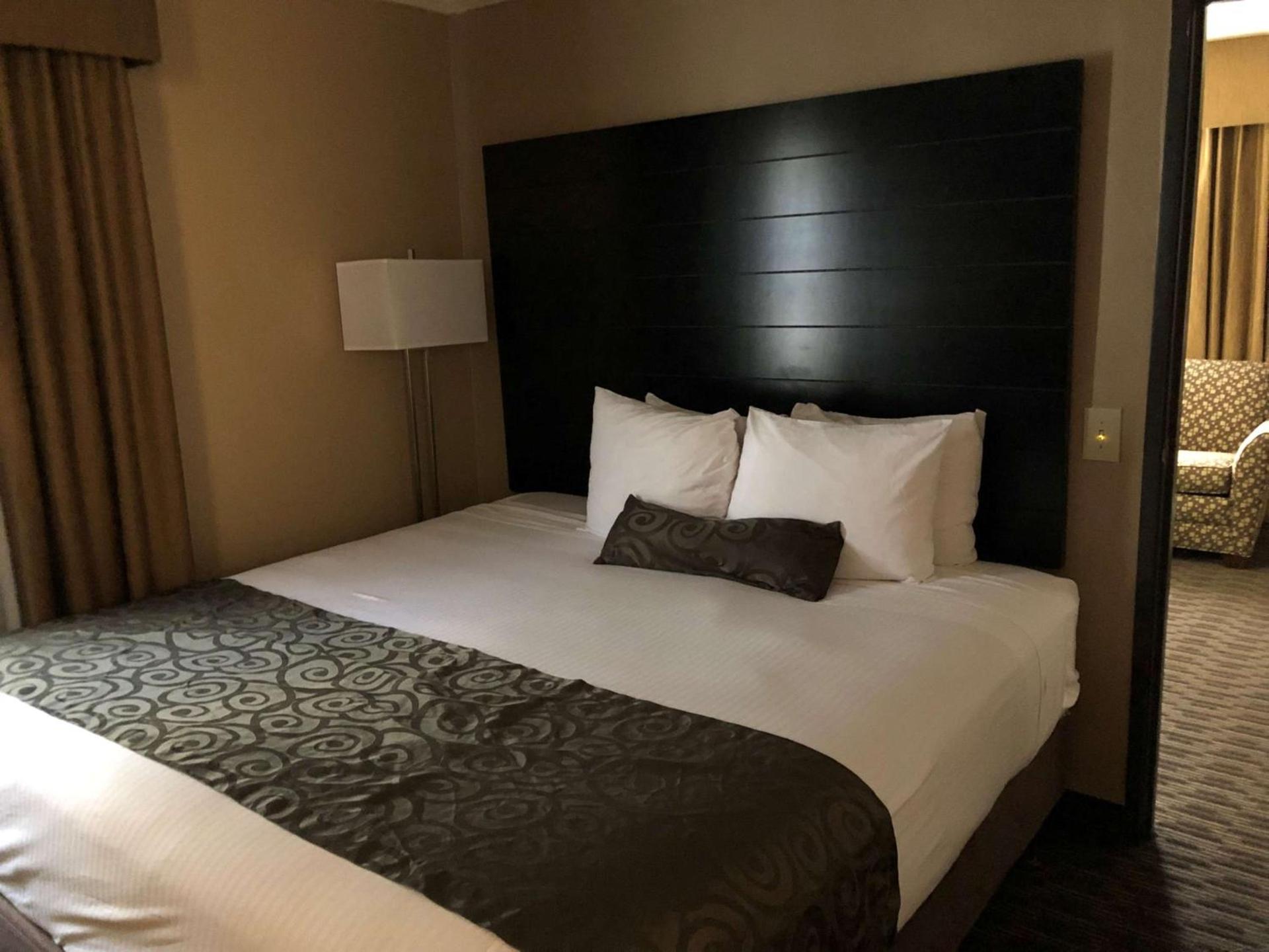 Best Western InnSuites Tucson Foothills Hotel & Suites photo 30