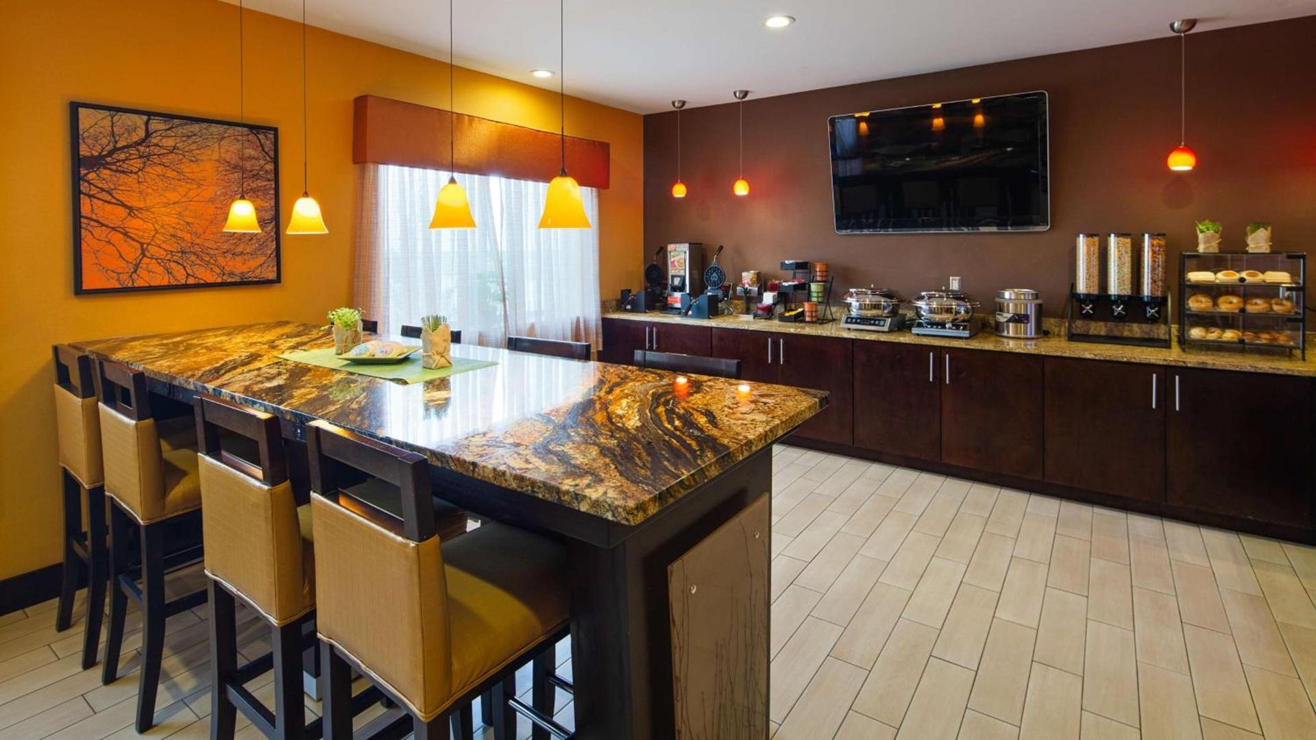 Best Western Plus Whitewater Inn photo 12