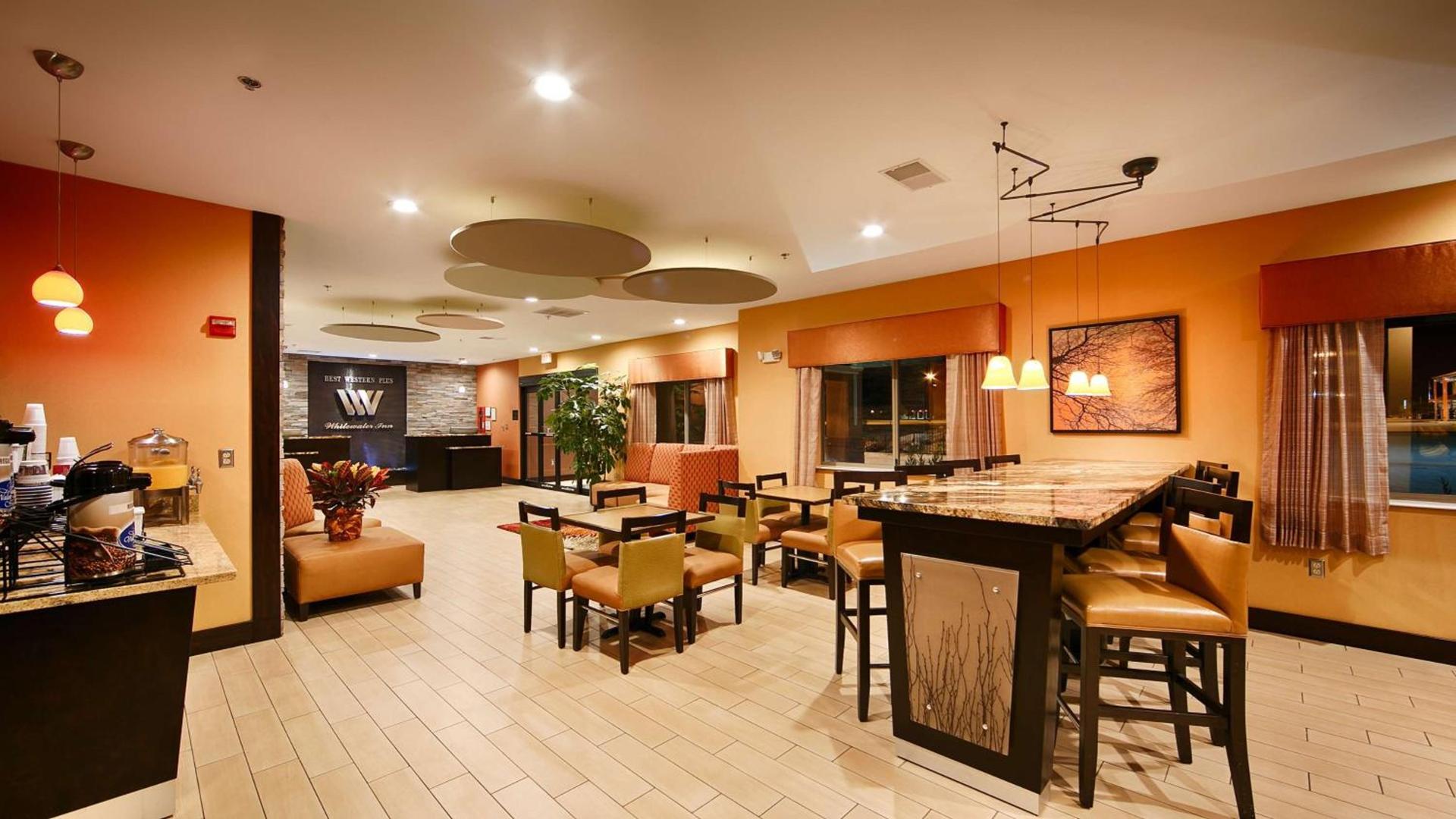 Best Western Plus Whitewater Inn photo 10
