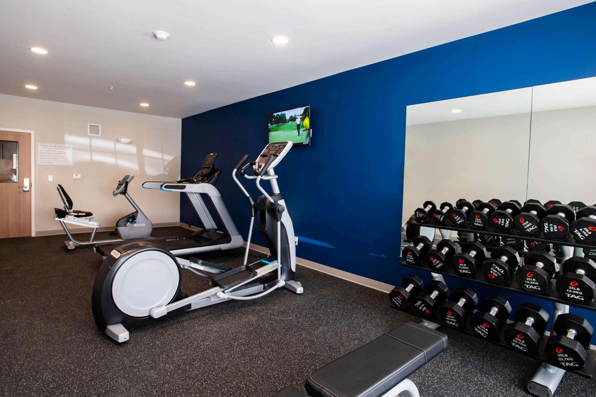 Microtel Inn & Suites by Wyndham Amsterdam NY photo 14