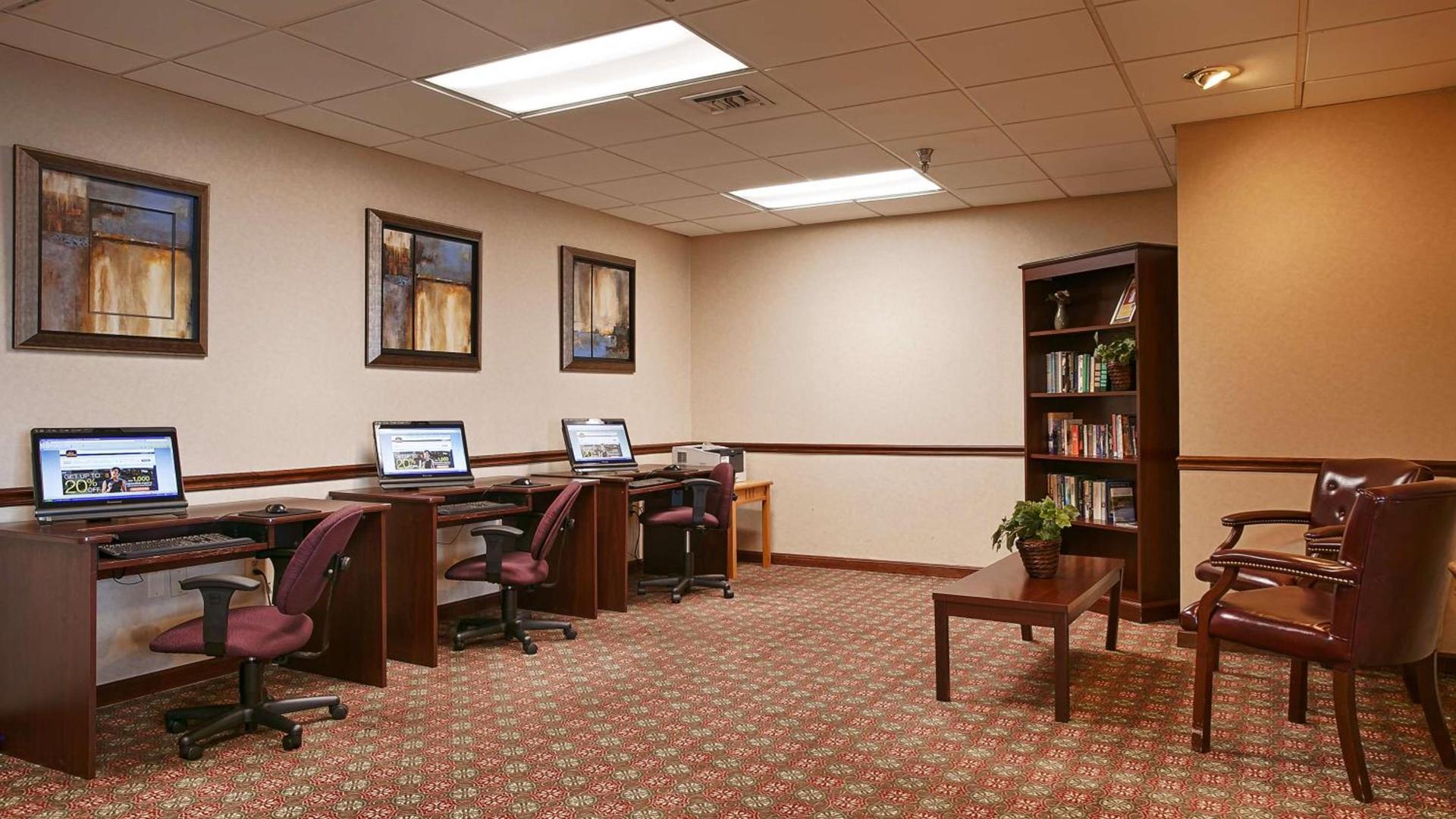 Best Western Plus Hotel & Conference Center photo 32