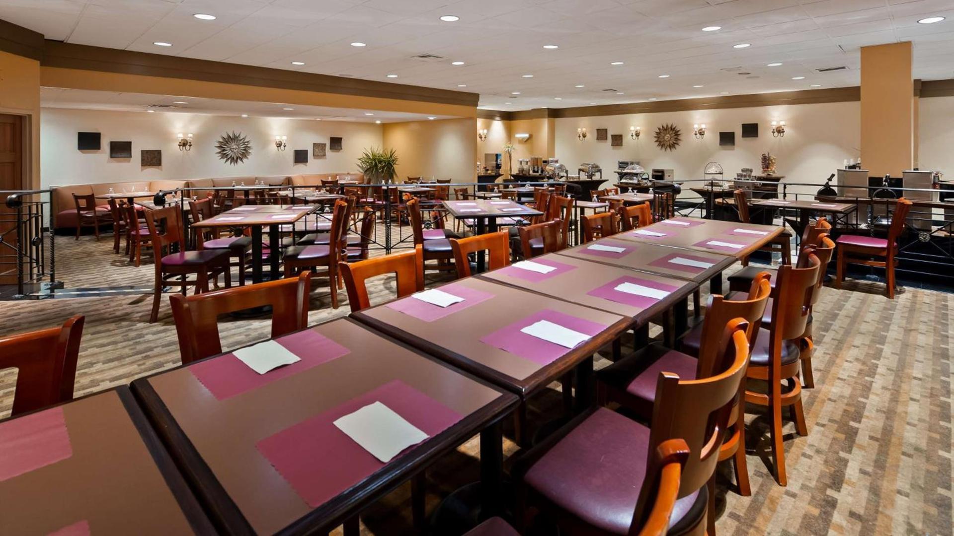Best Western Plus Hotel & Conference Center photo 7