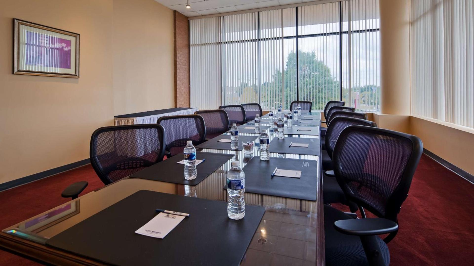 Best Western Plus Hotel & Conference Center photo 36
