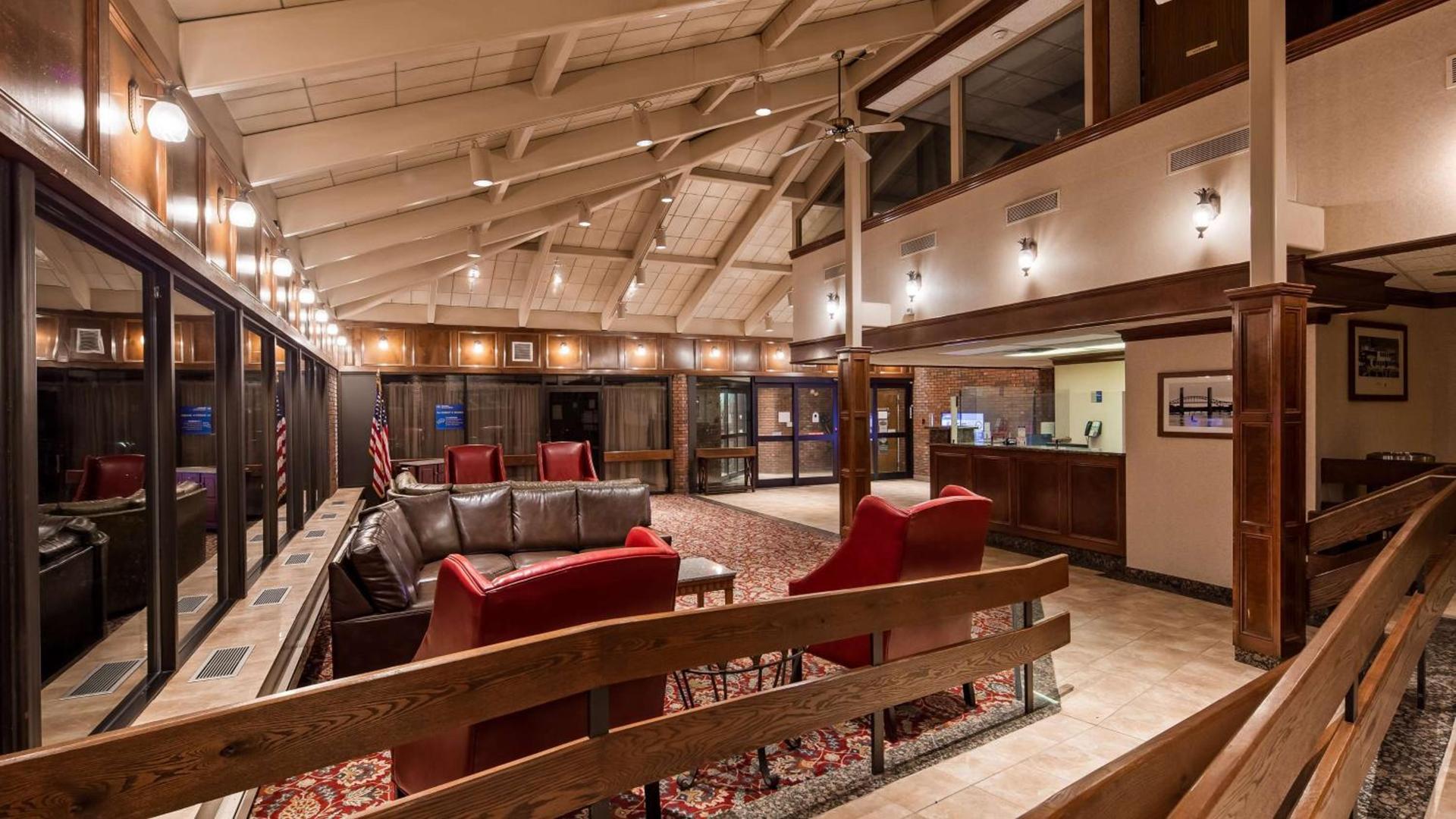 Best Western Plus Portsmouth Hotel & Suites photo 3