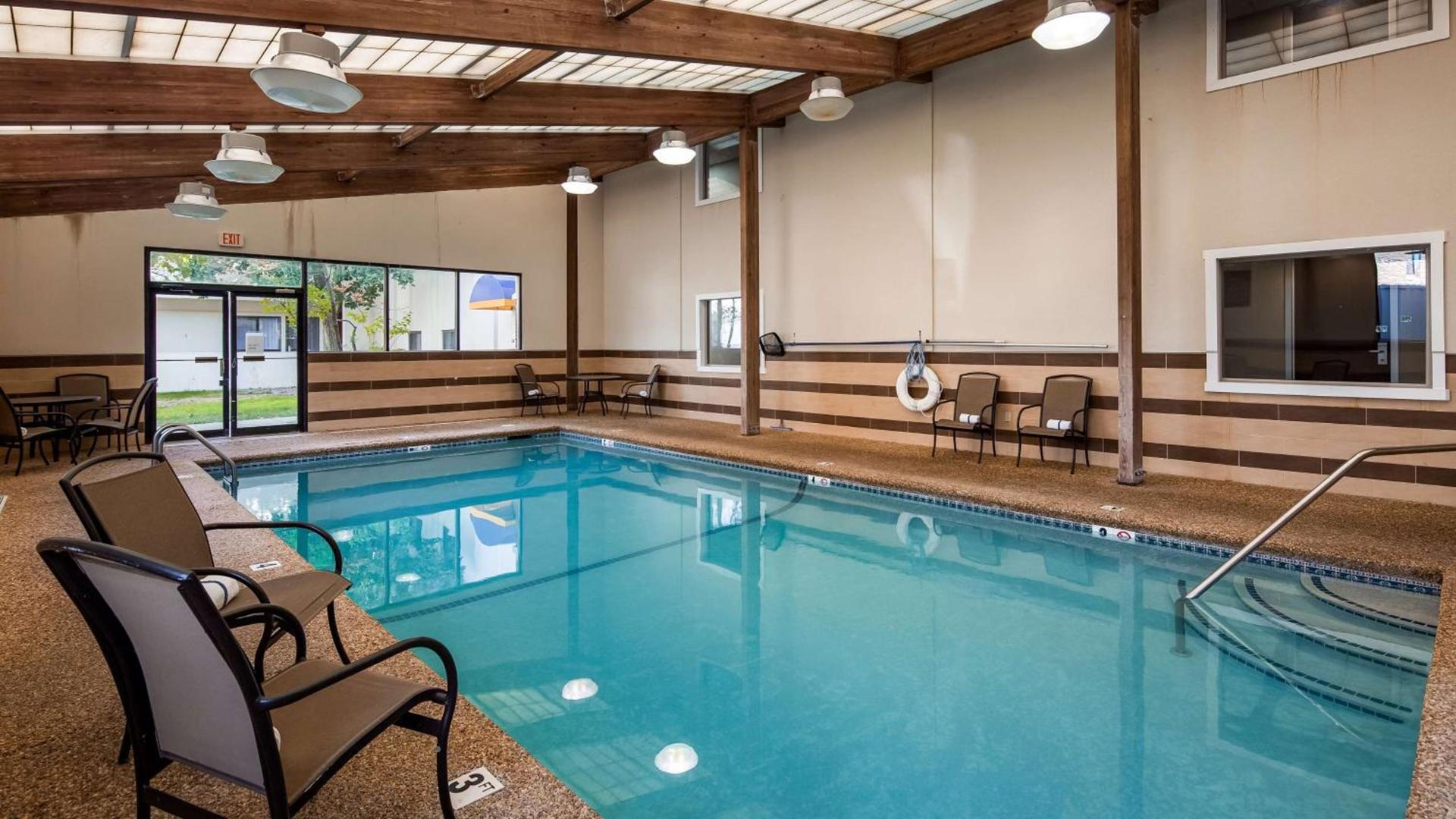 Best Western Plus Portsmouth Hotel & Suites photo 10