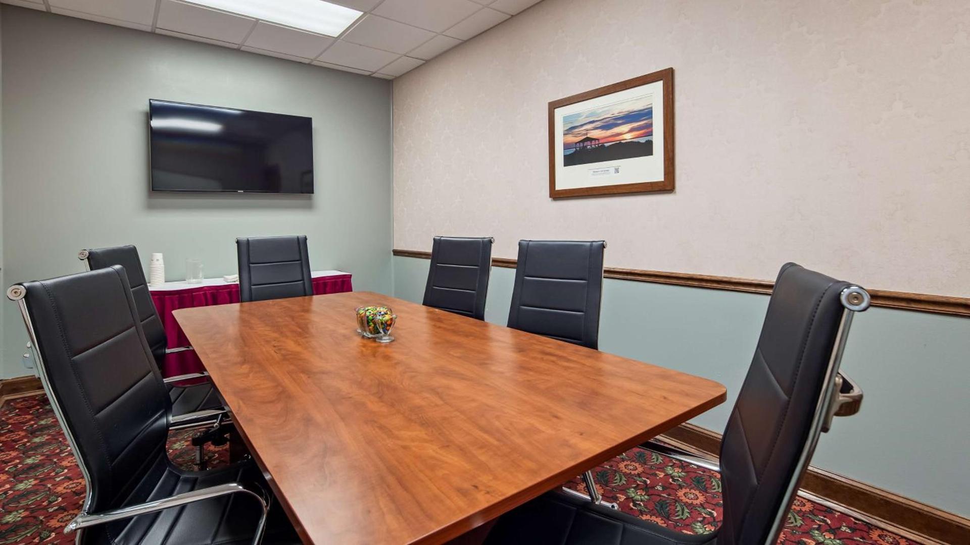 Best Western Plus Portsmouth Hotel & Suites photo 20