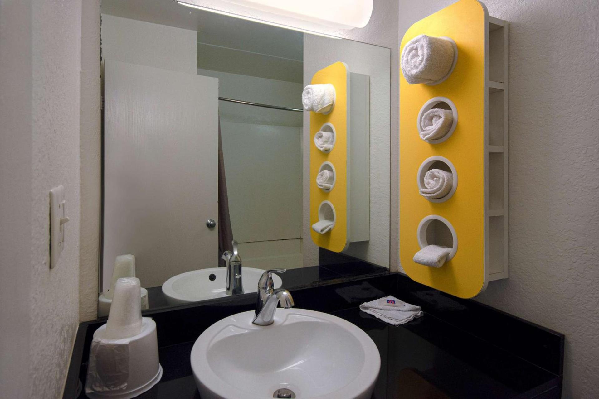 Motel 6-Merrillville, IN photo 12