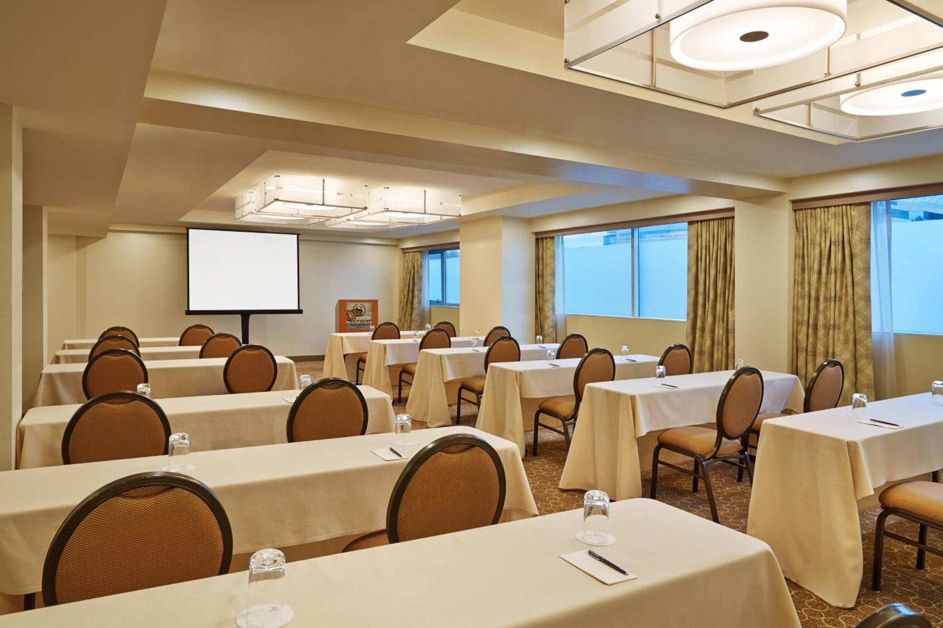 Sheraton Detroit Novi photo 34