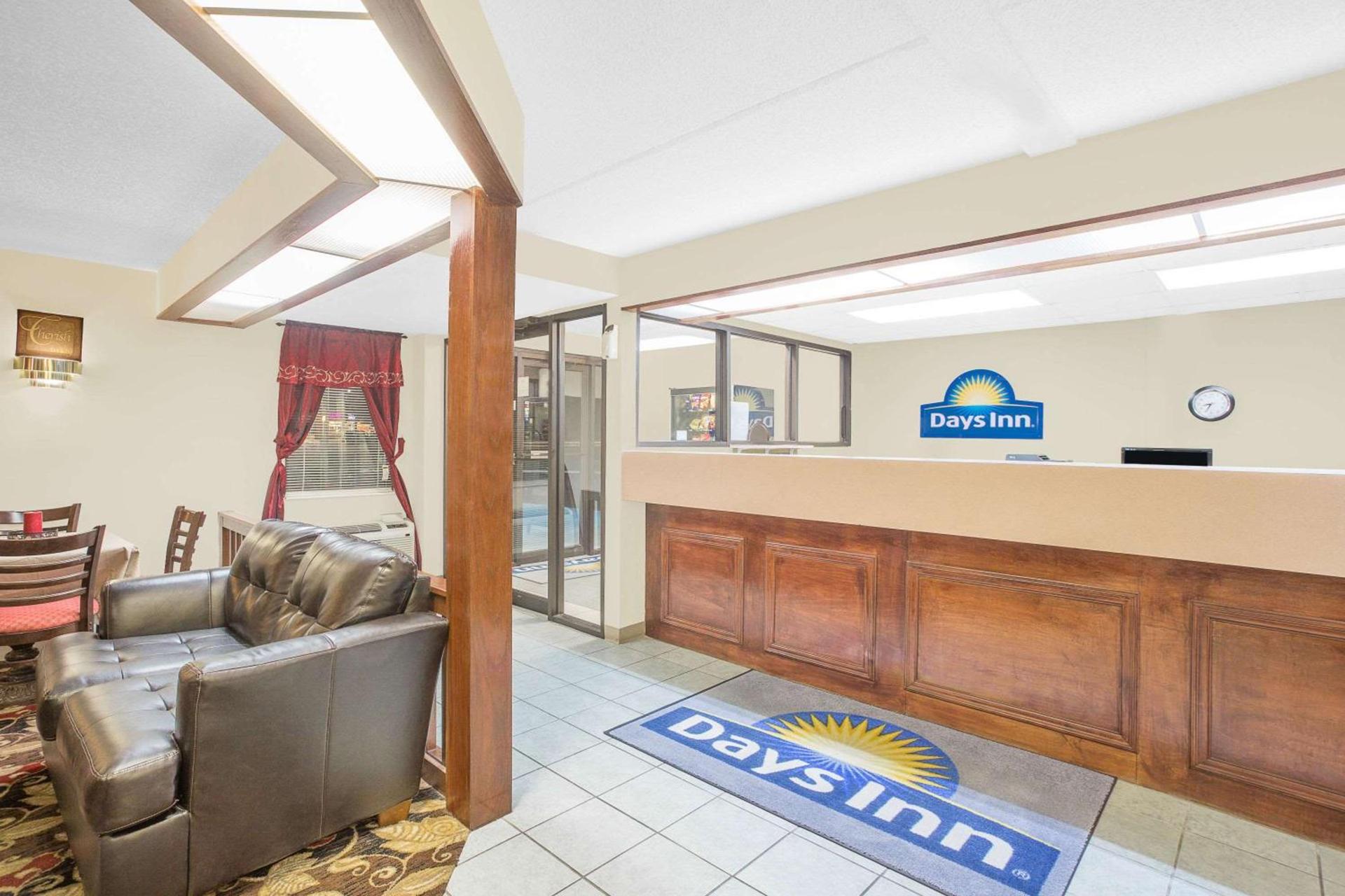Days Inn by Wyndham Eufaula AL photo 3