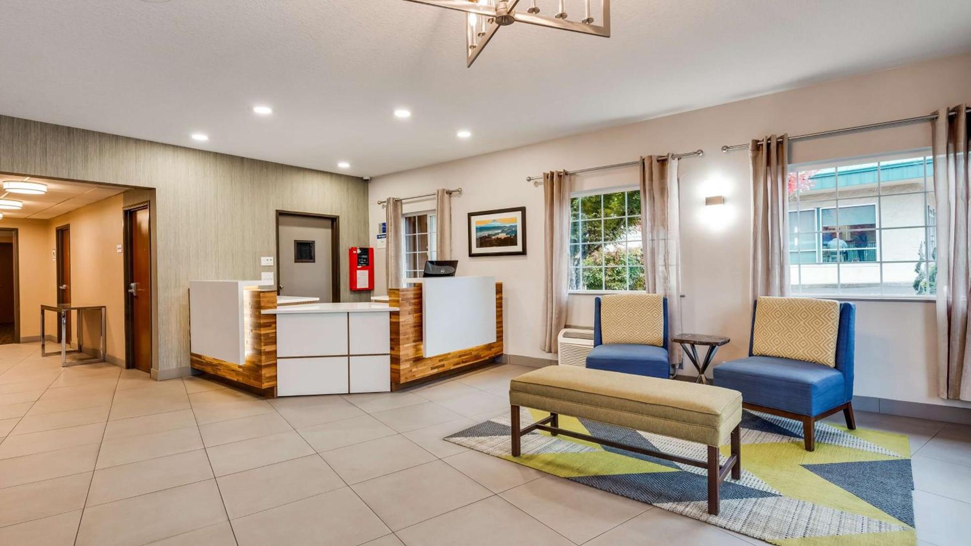 Best Western Sandy Inn photo 10